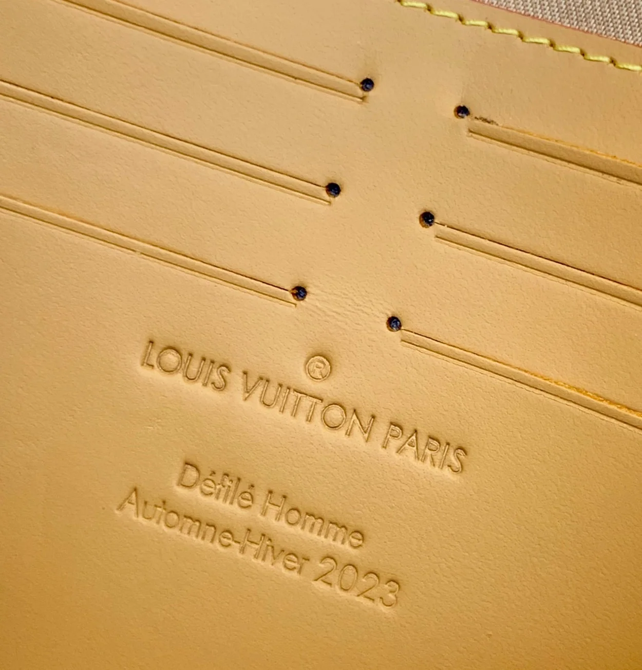 루이비통 SS 플라워 클러치 M83465