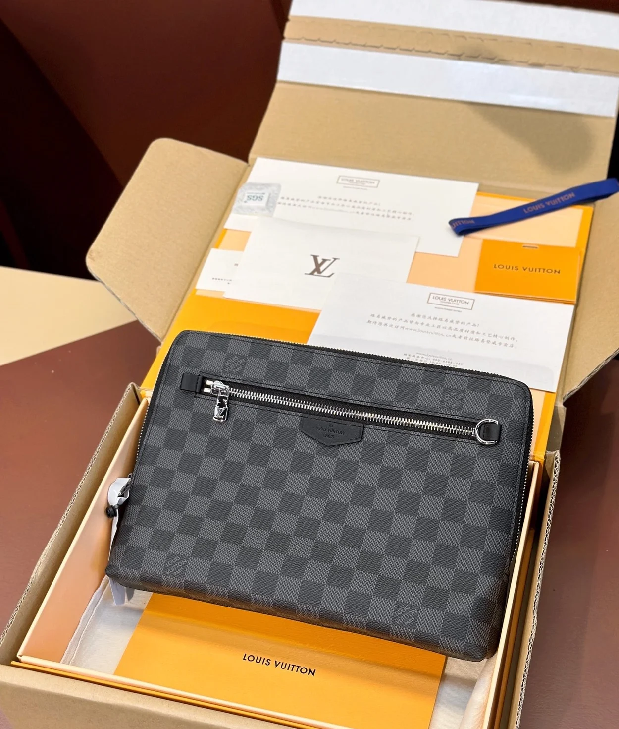 루이비통 헤이그 뉴 파우치 N60417