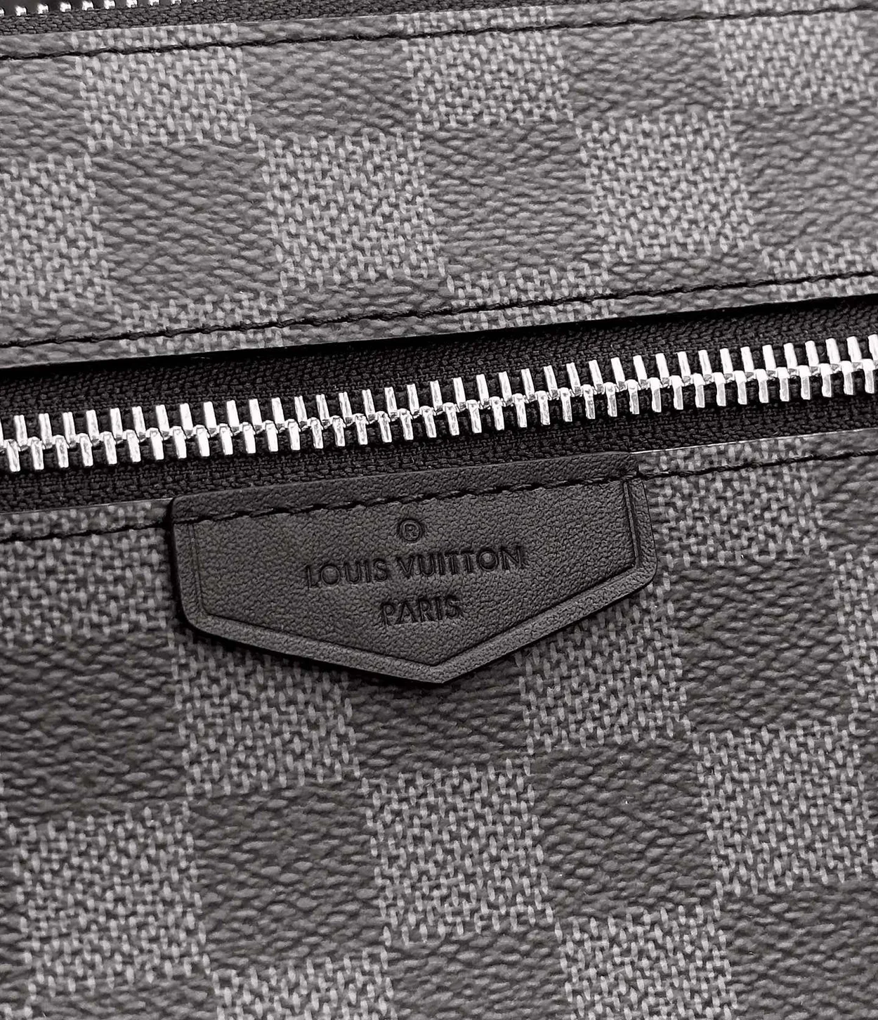 루이비통 헤이그 뉴 파우치 N60417