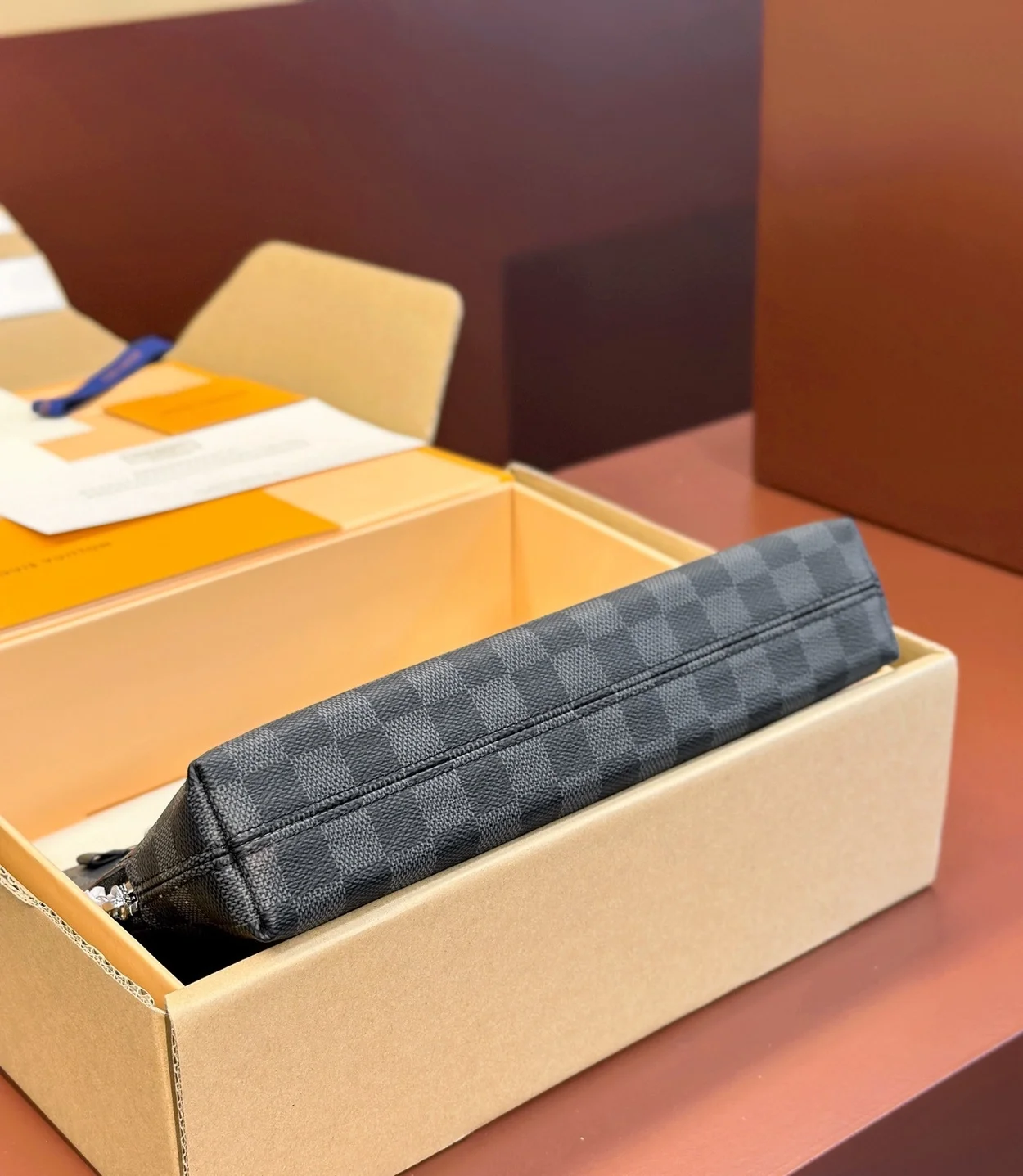 루이비통 헤이그 뉴 파우치 N60417