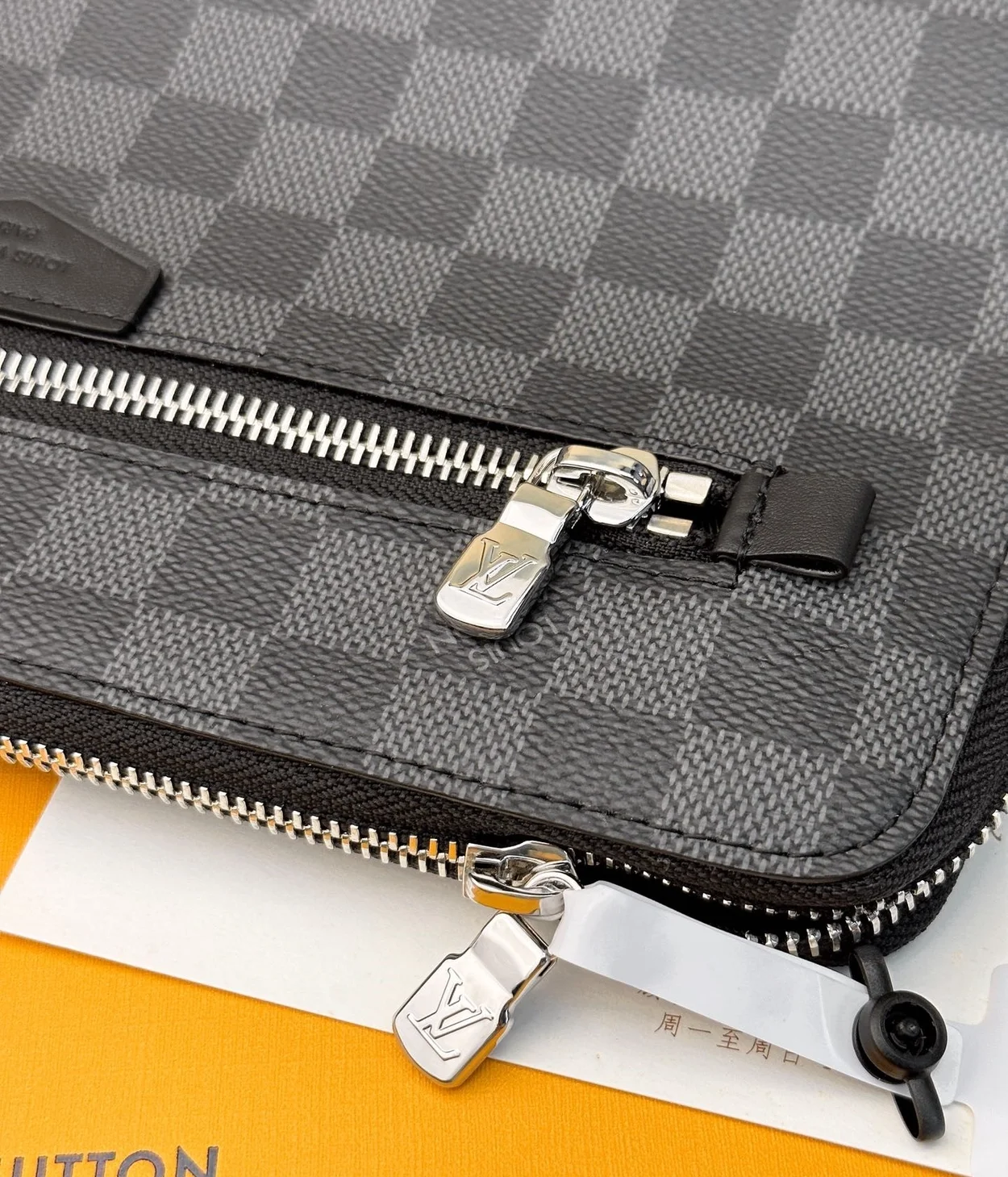 루이비통 헤이그 뉴 파우치 N60417