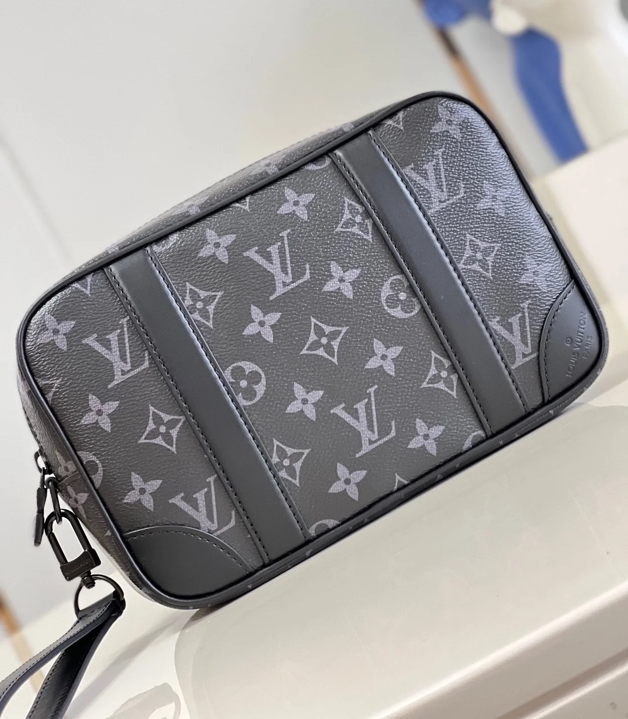 루이비통 포쉐트 카사이 클러치 M82076