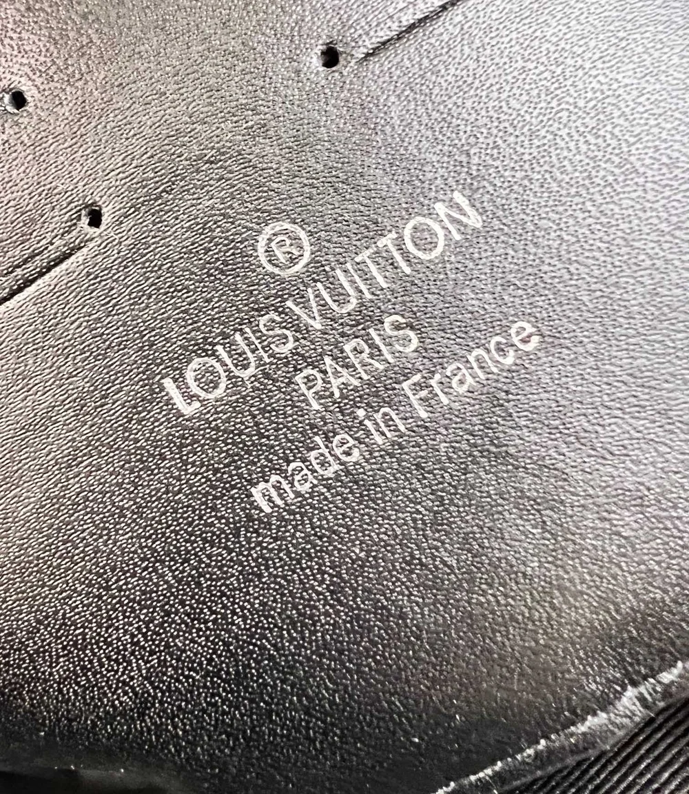 루이비통 포쉐트 카사이 클러치 M82076