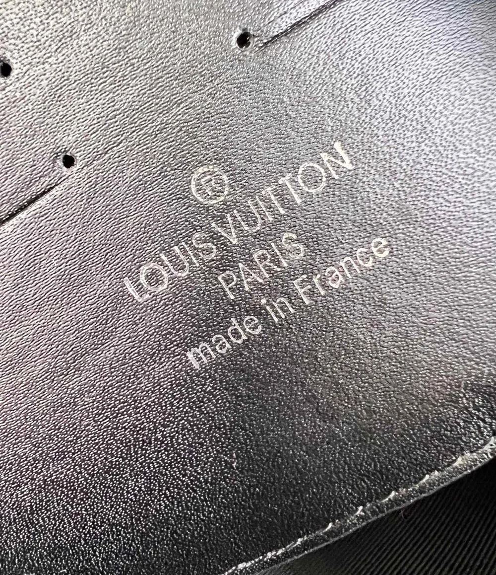 루이비통 포쉐트 카사이 클러치 M60501