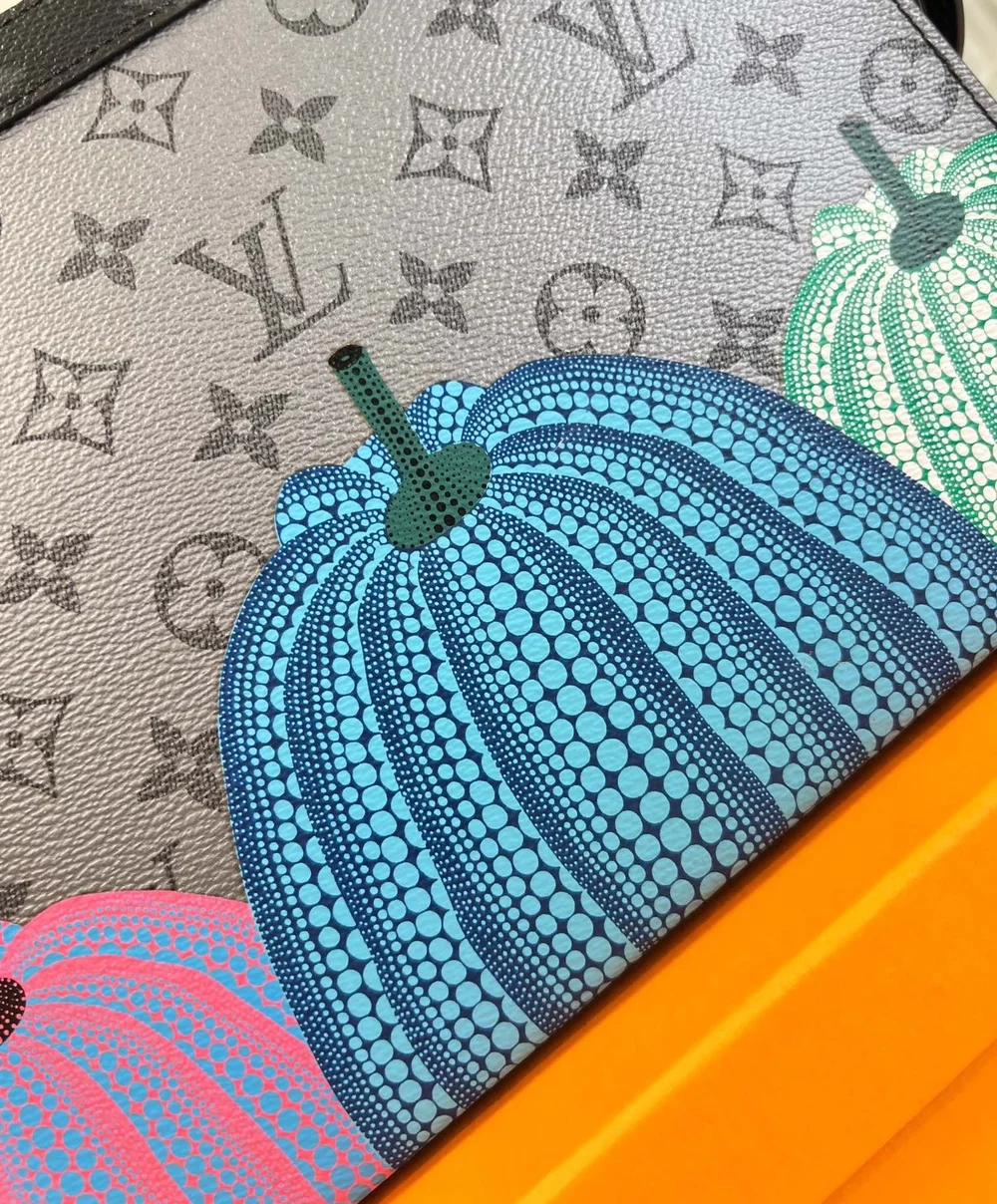 루이비통 YK 포쉐트 보야주 M81973