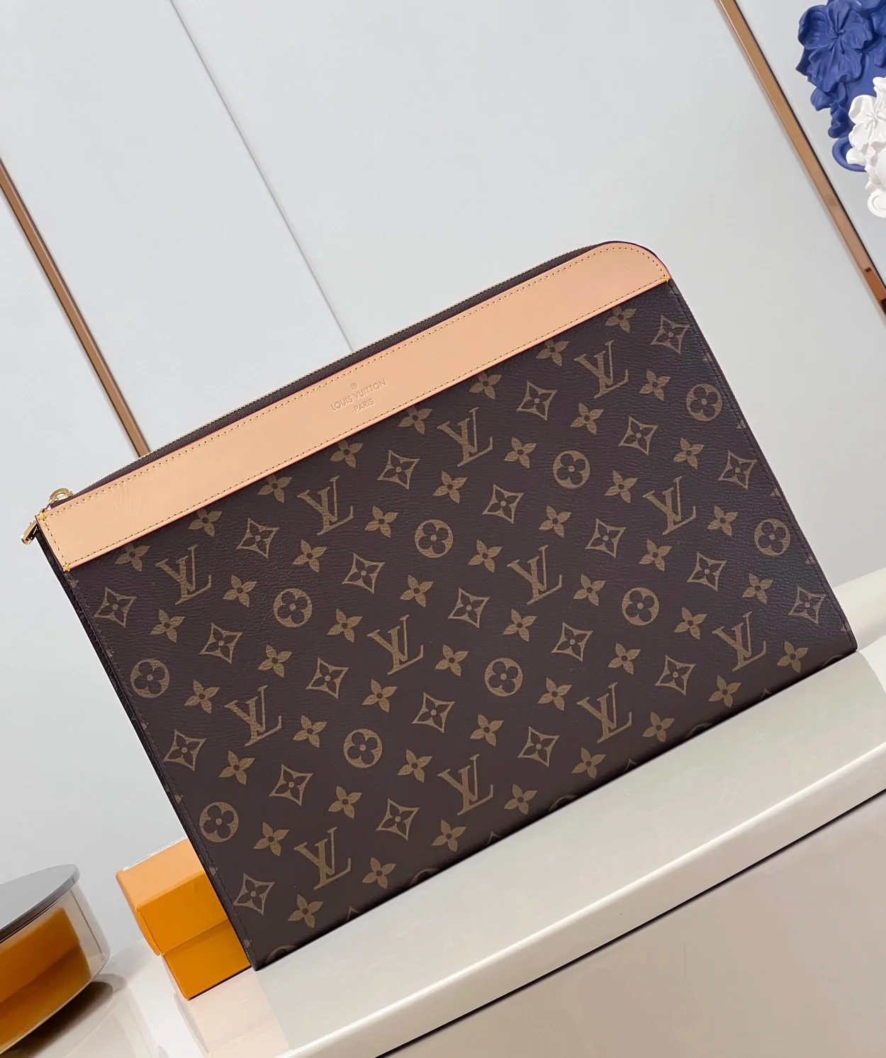 루이비통 포쉐트 주르 클러치 M82540