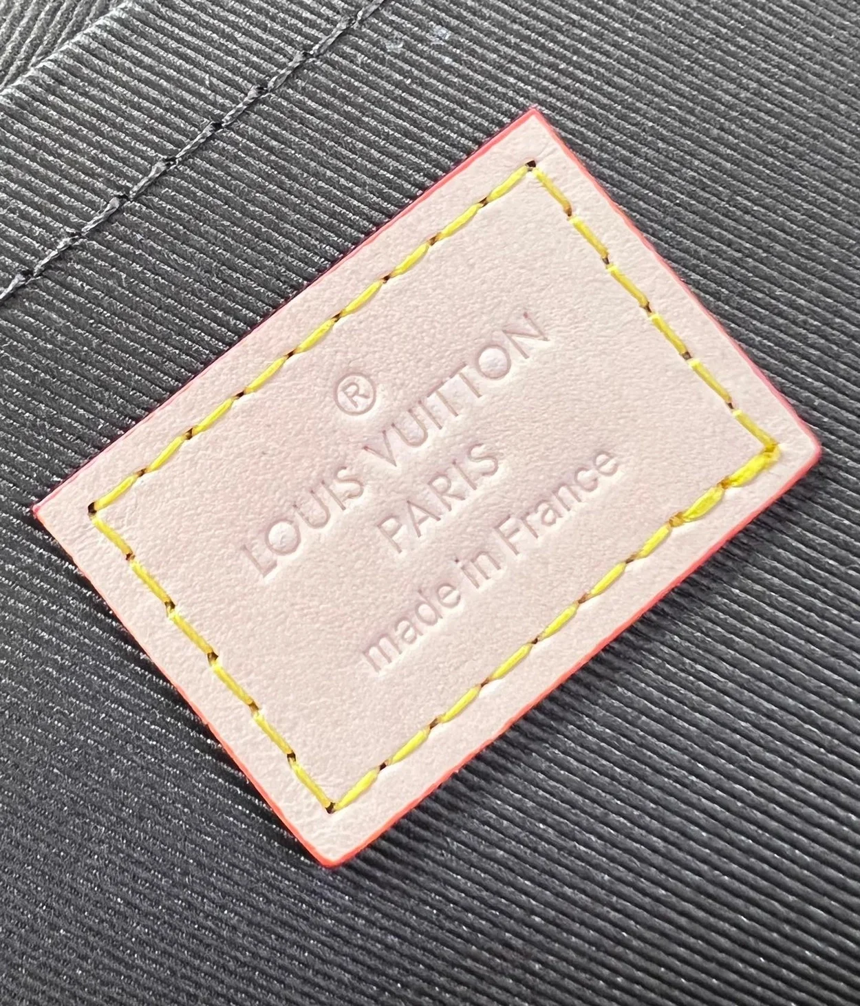 루이비통 포쉐트 주르 클러치 M82540