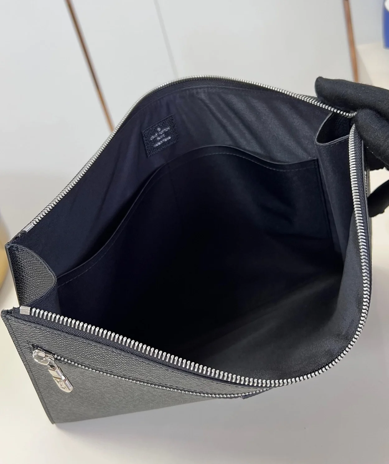 루이비통 포쉐트 24H M30965