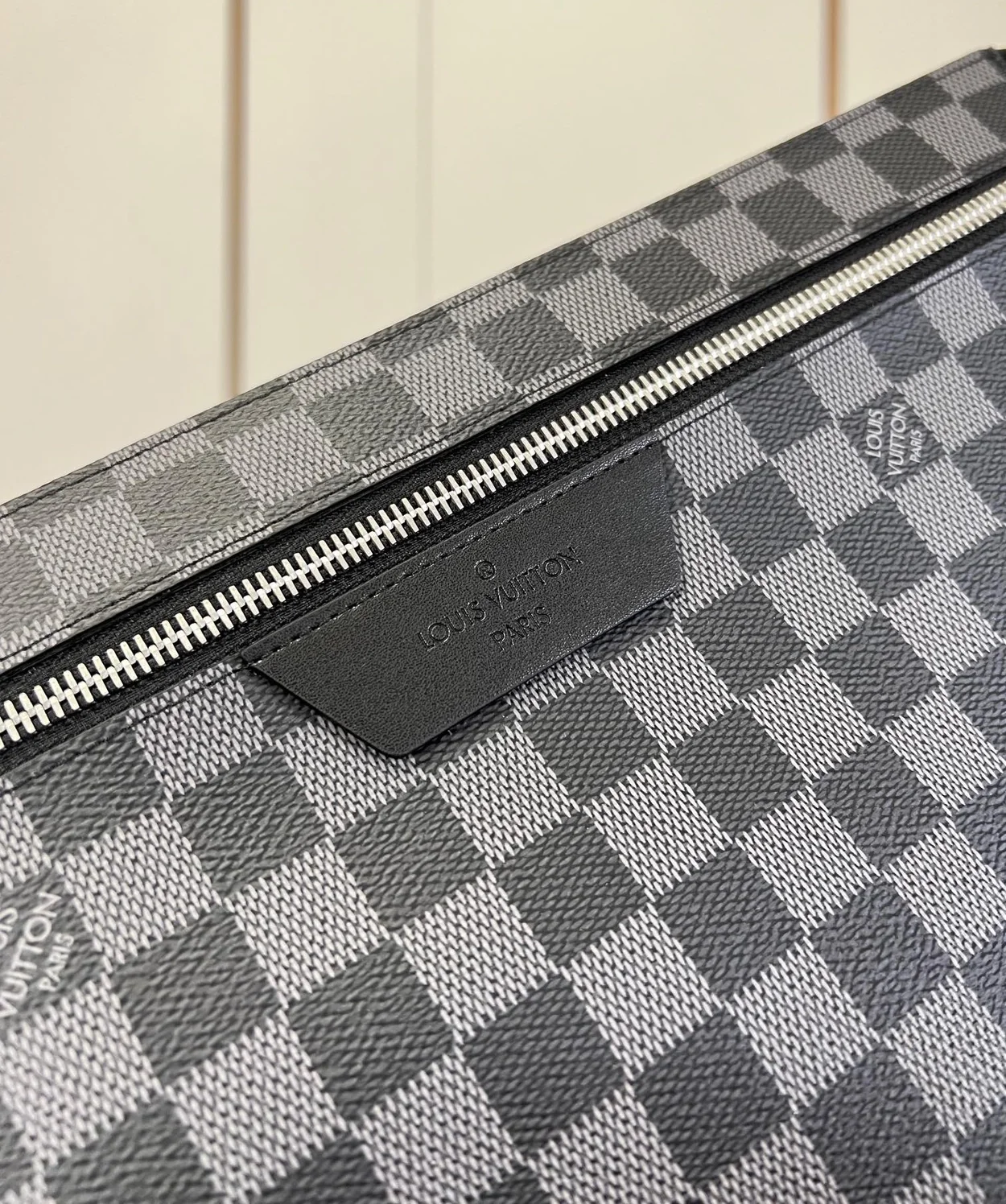 루이비통 포쉐트 24H N40481