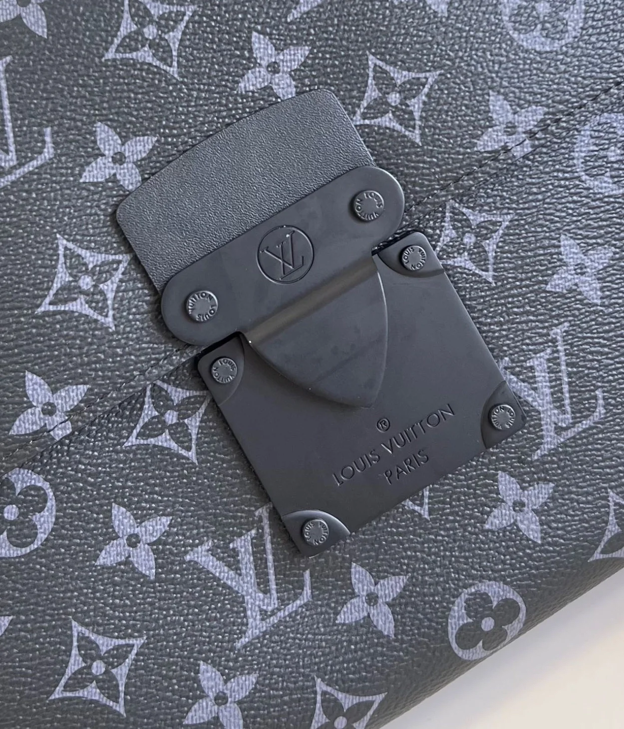 루이비통 포쉐트 S-Lock M82598