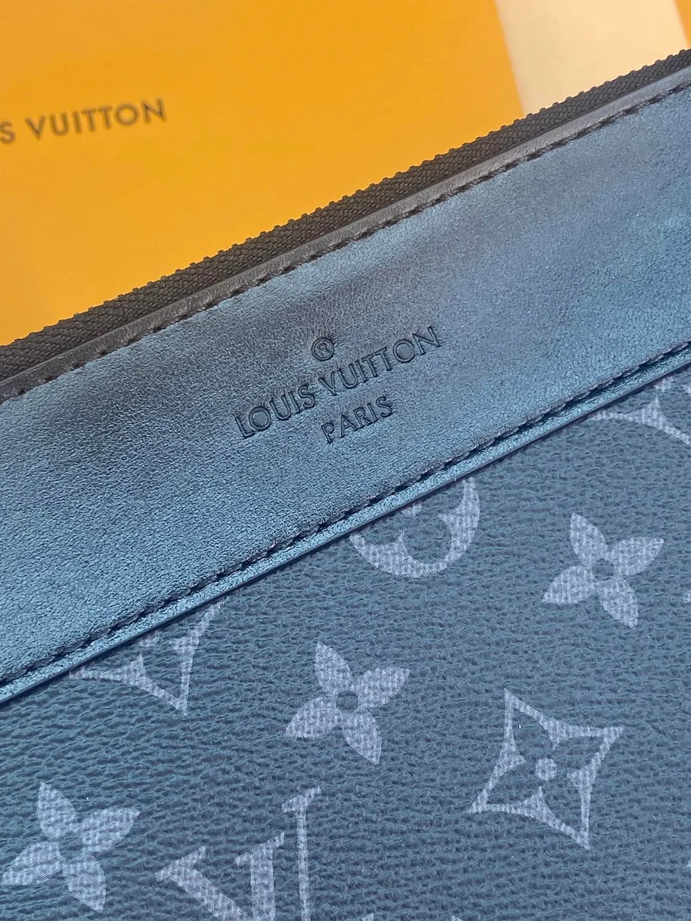 루이비통 포쉐트 보야주 수플 M82543