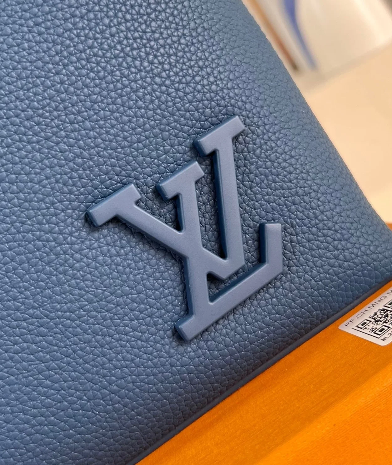 루이비통 테이크오프 파우치 M82813