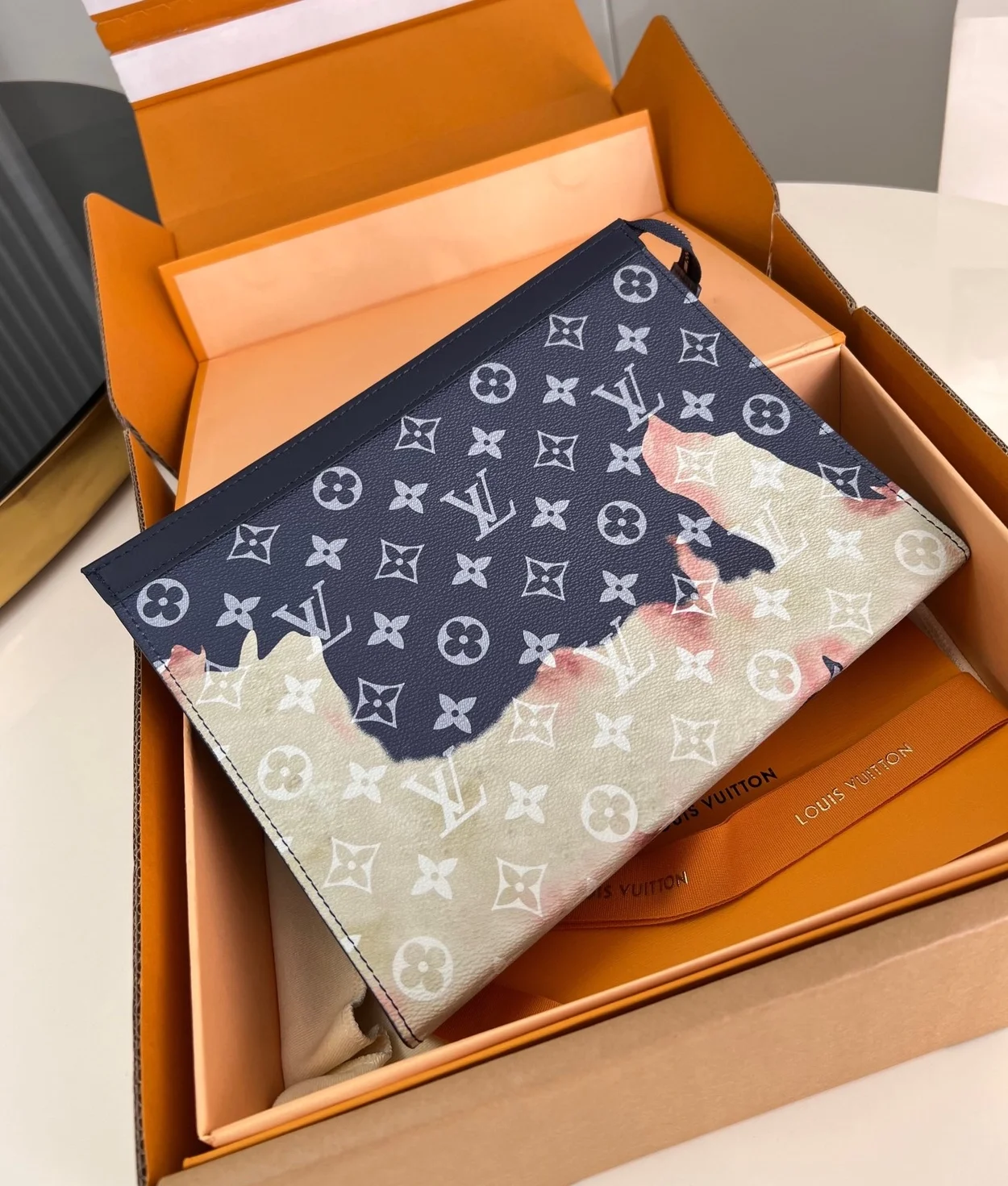 루이비통 포쉐트 보야주 M82825