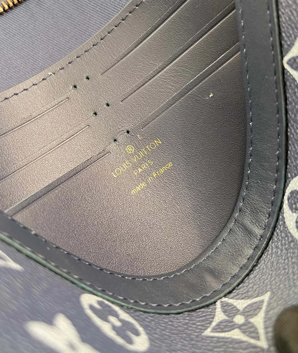 루이비통 포쉐트 보야주 M82825