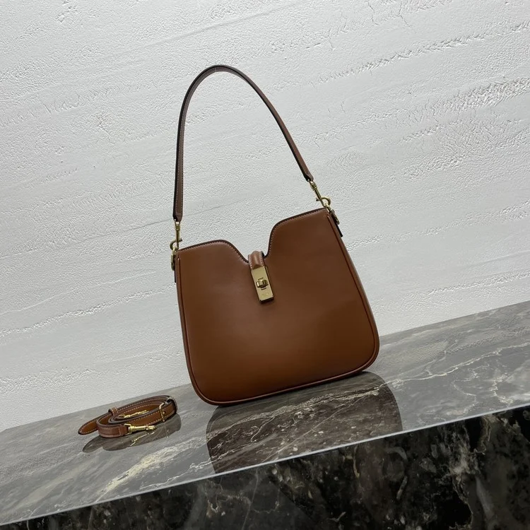 셀린느 스몰 소프트 16 까미유 백