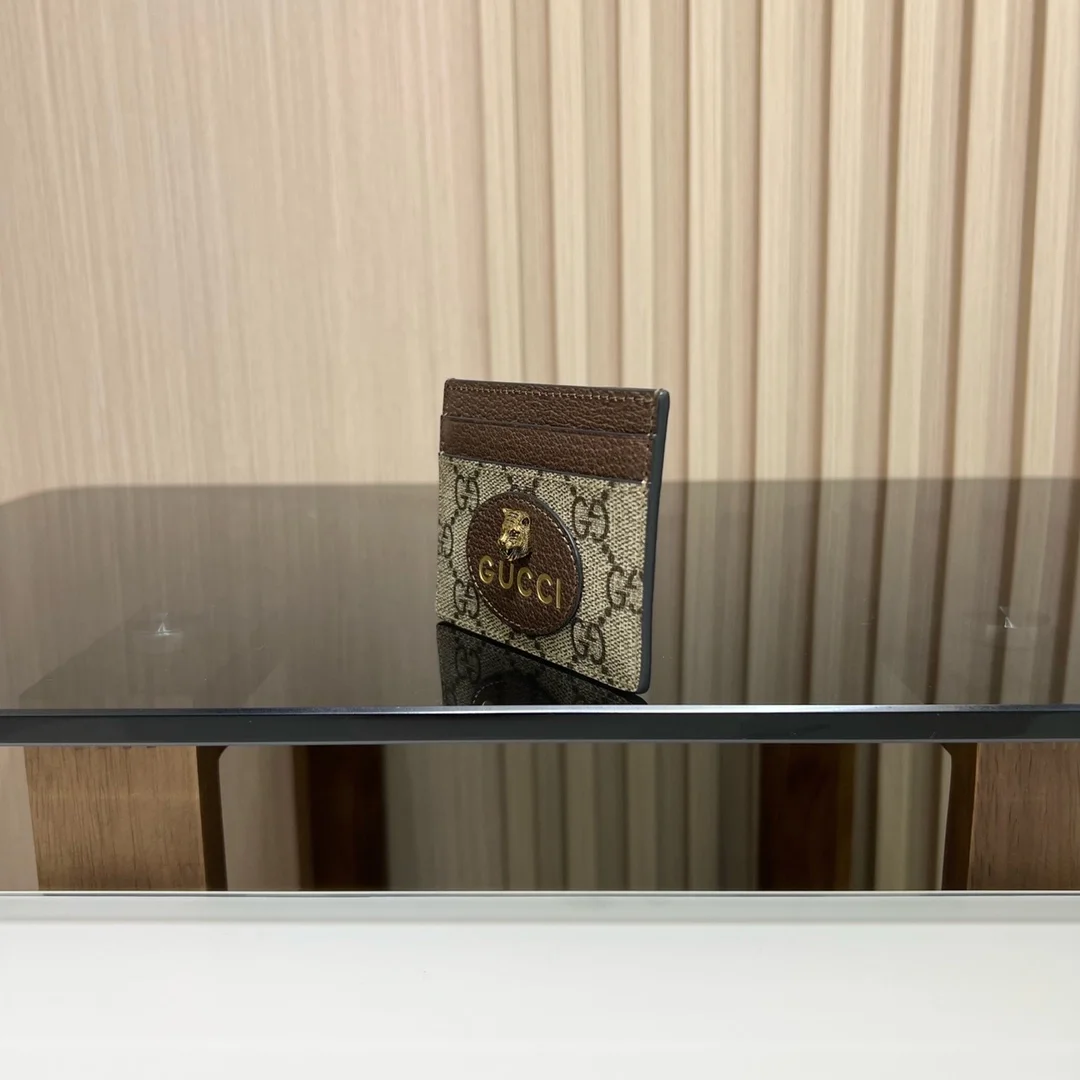 구찌 GG 수프림 카드홀더
