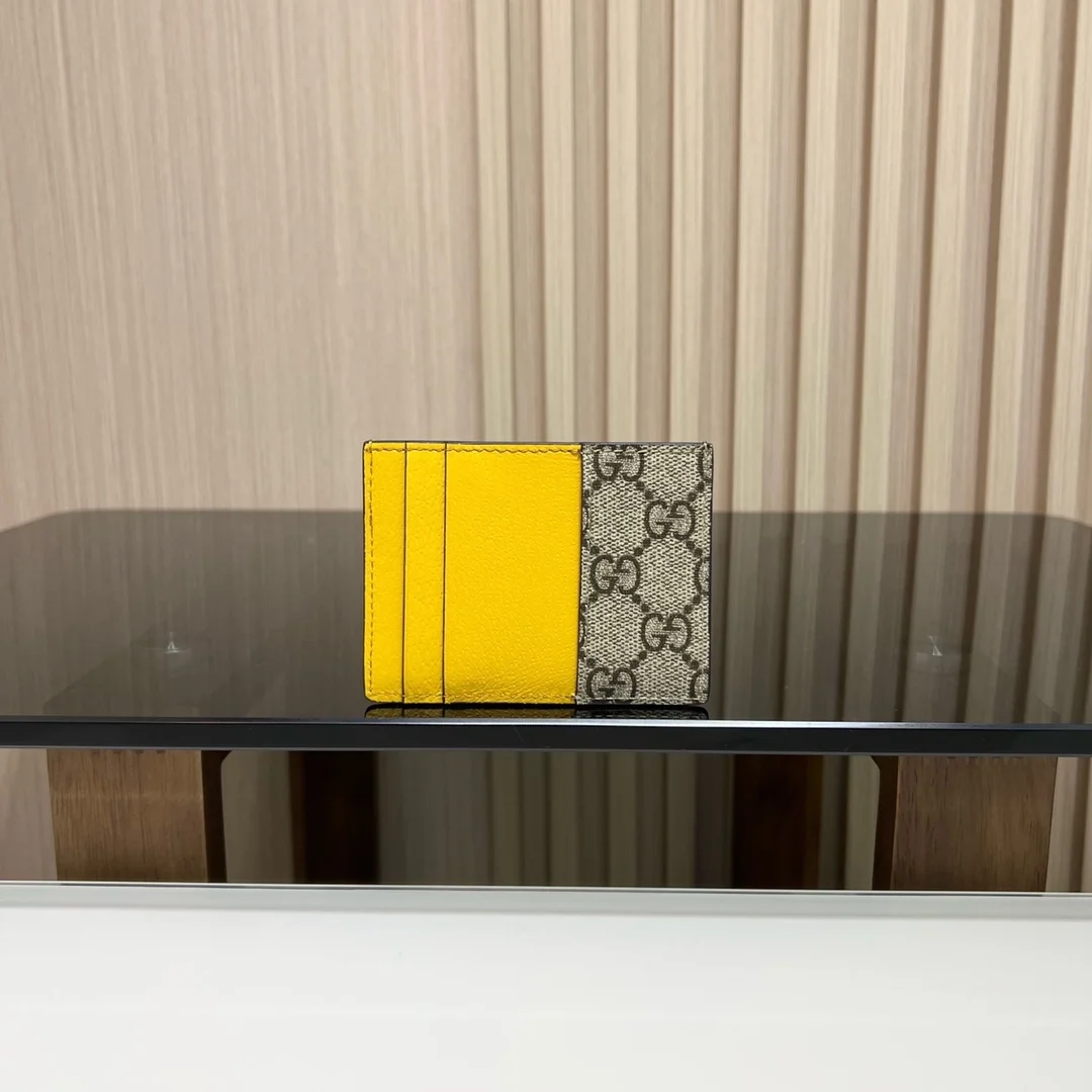 구찌 GG 수프림 카드홀더