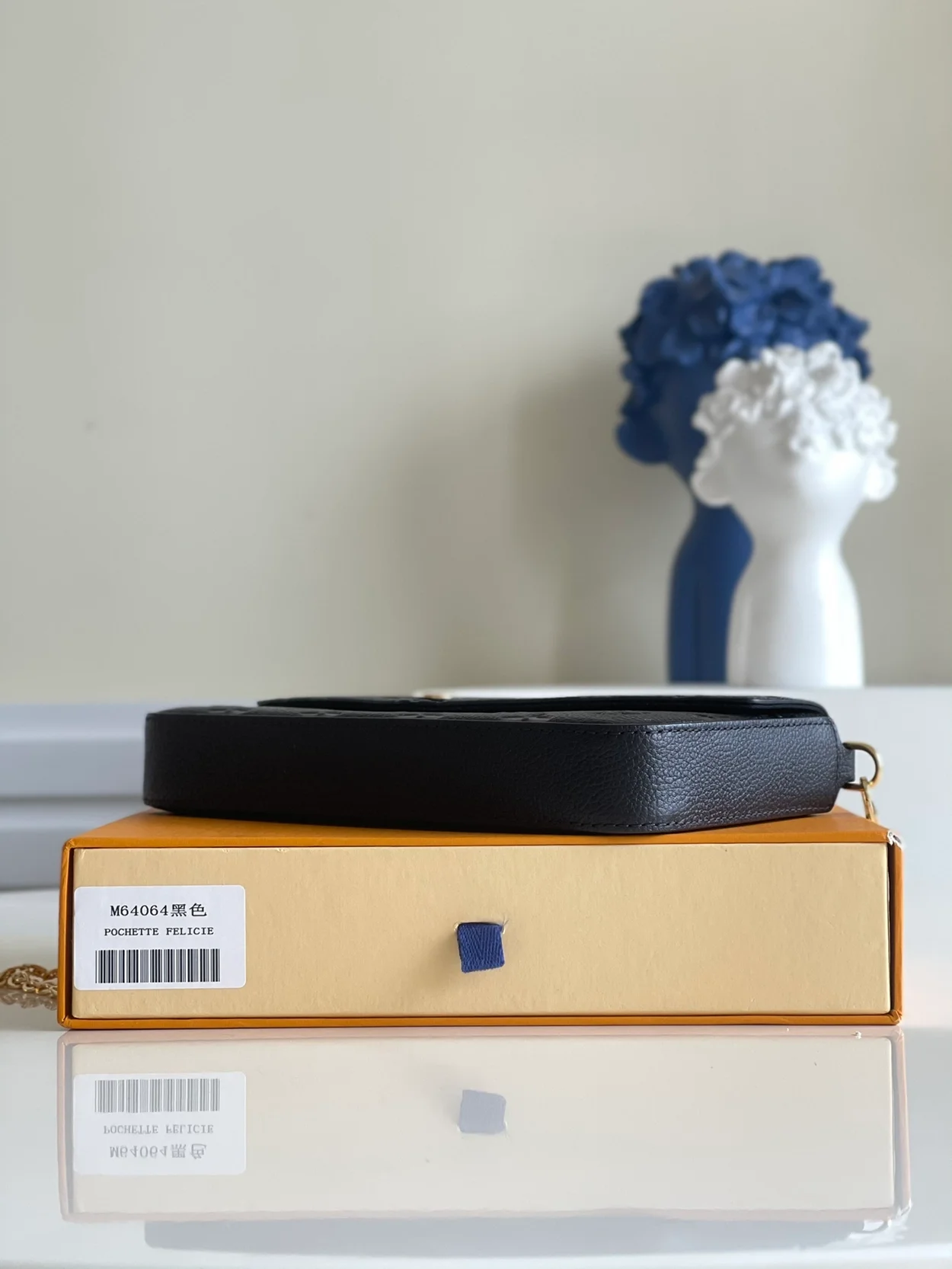 루이비통 포쉐트 펠리시 M64064