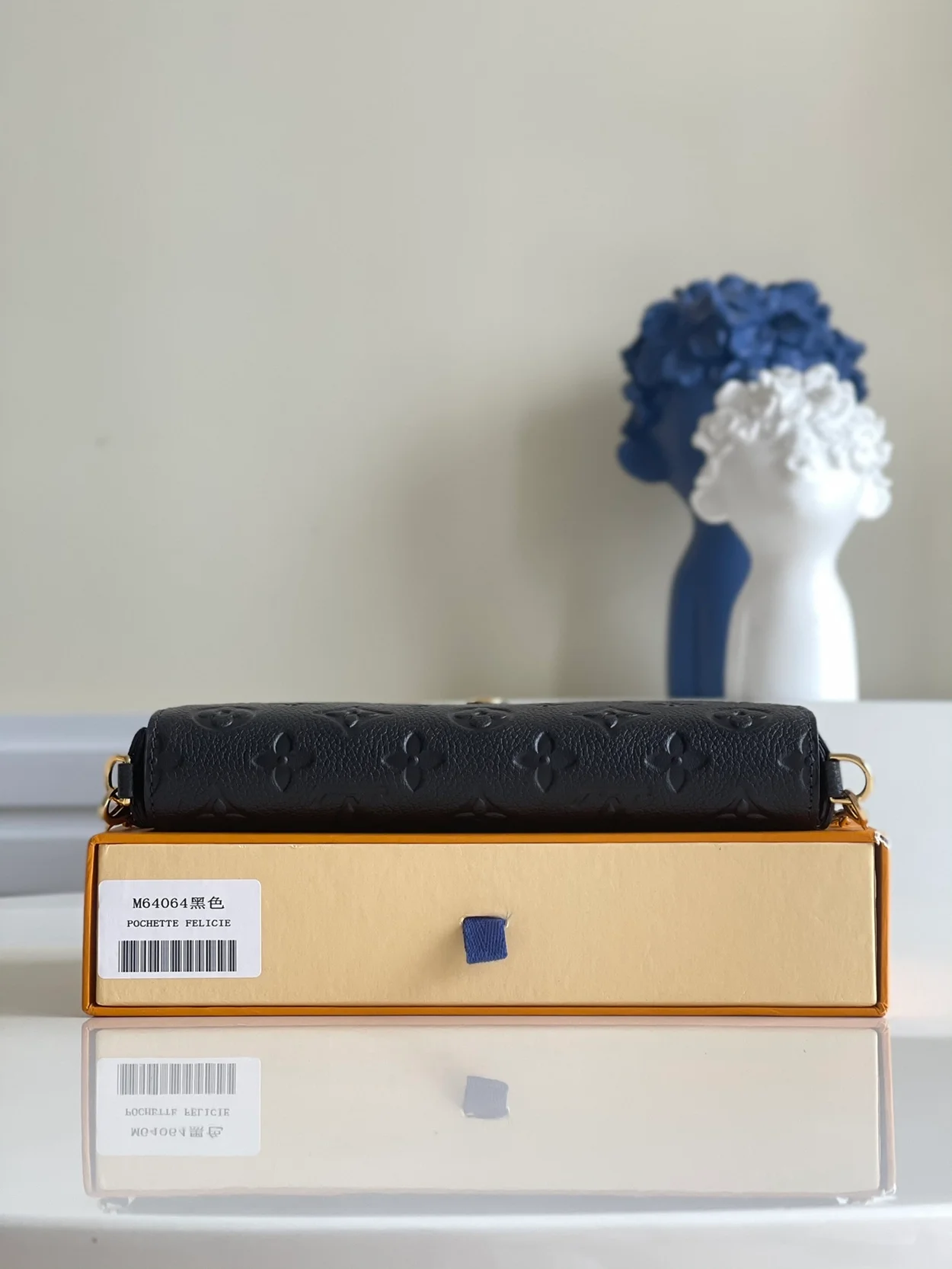 루이비통 포쉐트 펠리시 M64064