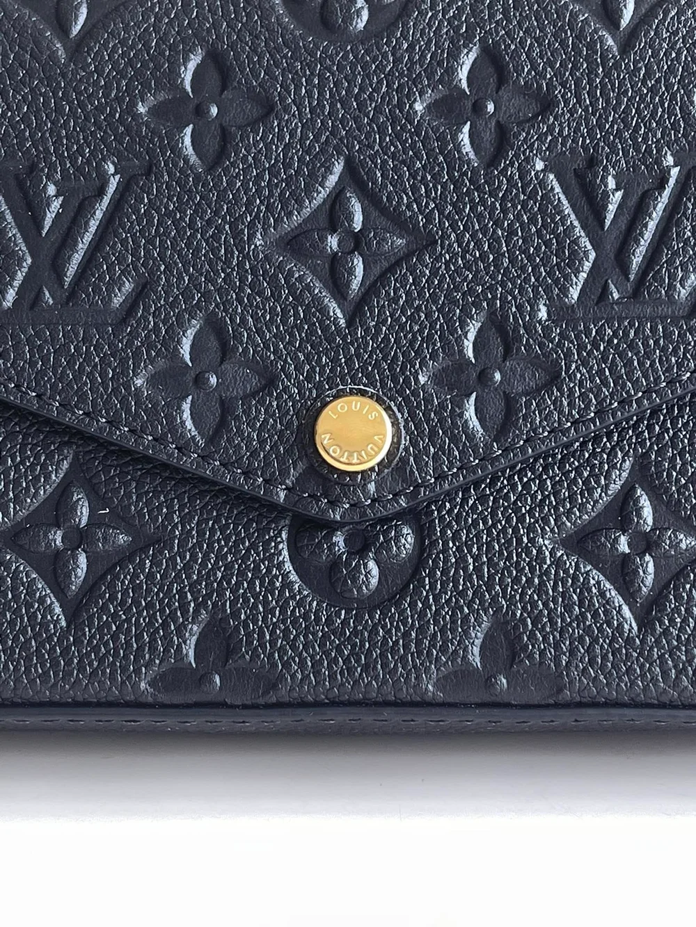 루이비통 포쉐트 펠리시 M64064