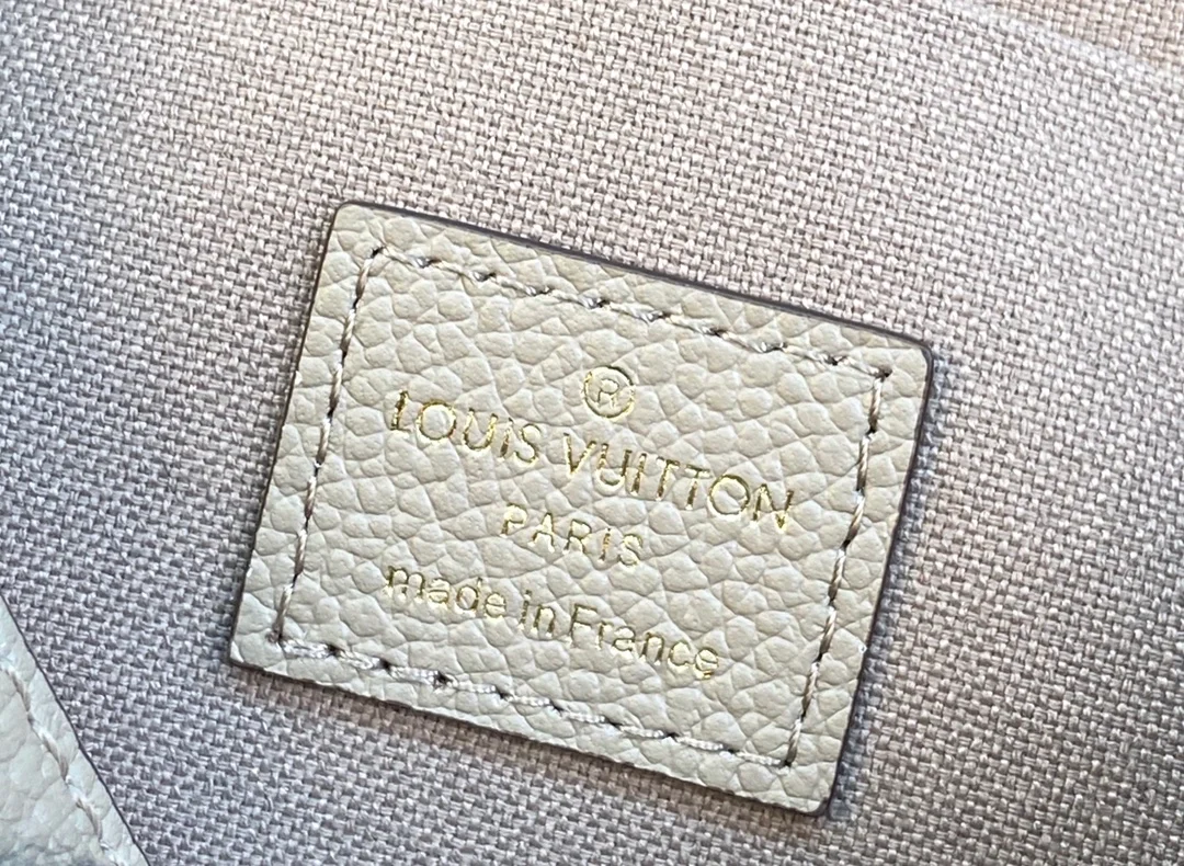 루이비통 포쉐트 펠리시 M69977