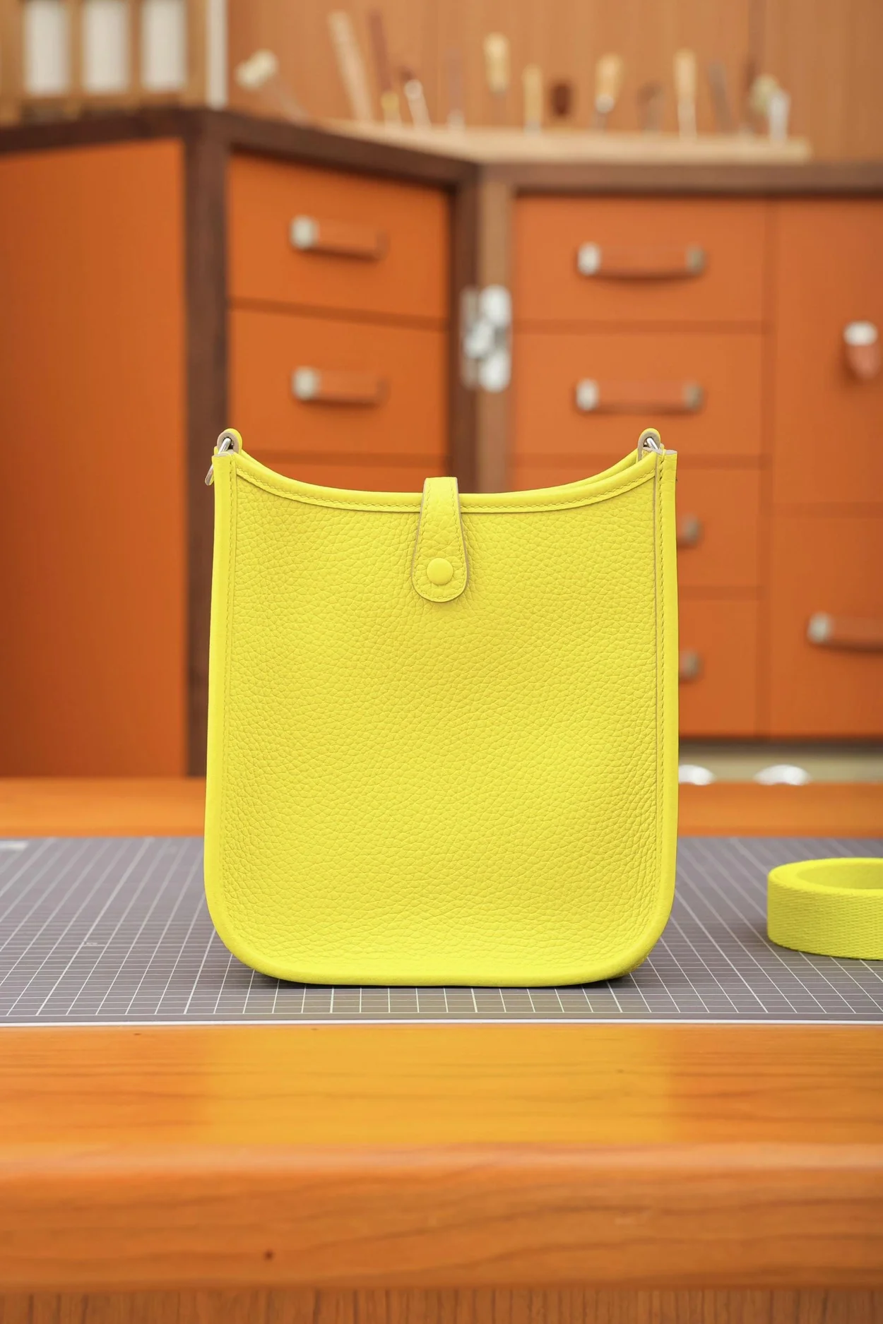 에르메스 에블린 16 레몬 팔라듐 하드웨어 (100% HAND MADE)