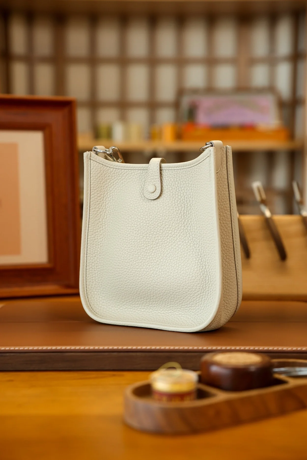 에르메스 에블린 16 아마존 백 아이보리 클레망스 & 팔라듐 하드웨어 (100% HAND MADE)