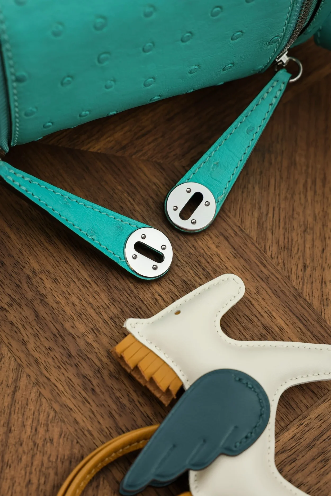 에르메스 린디 미니 티파니 블루 오스트리치 팔라듐 하드웨어 (100% HAND MADE)