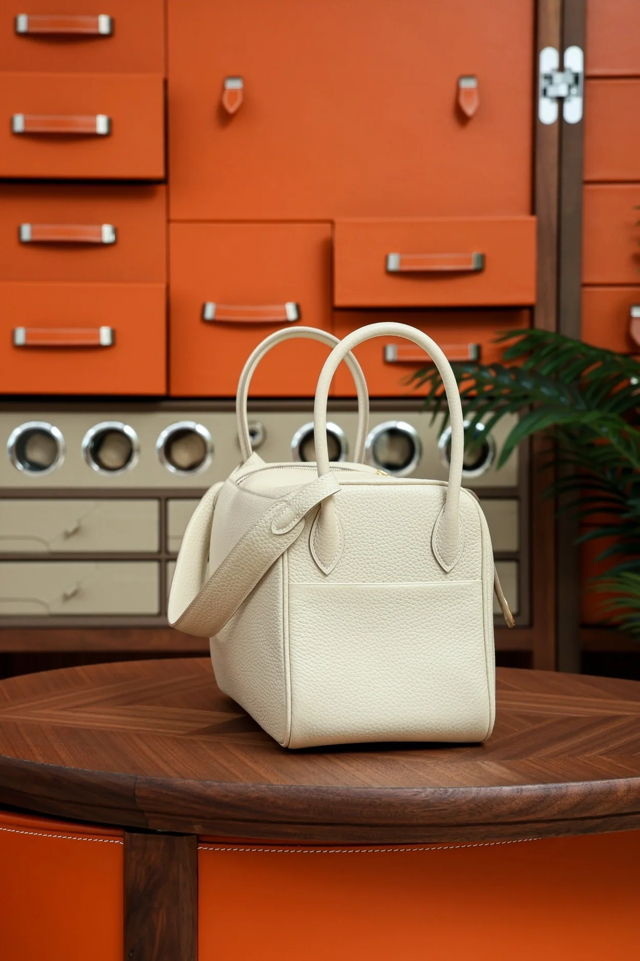 에르메스 린디 26 크림 클레망스 골드 하드웨어 (100% HAND MADE)