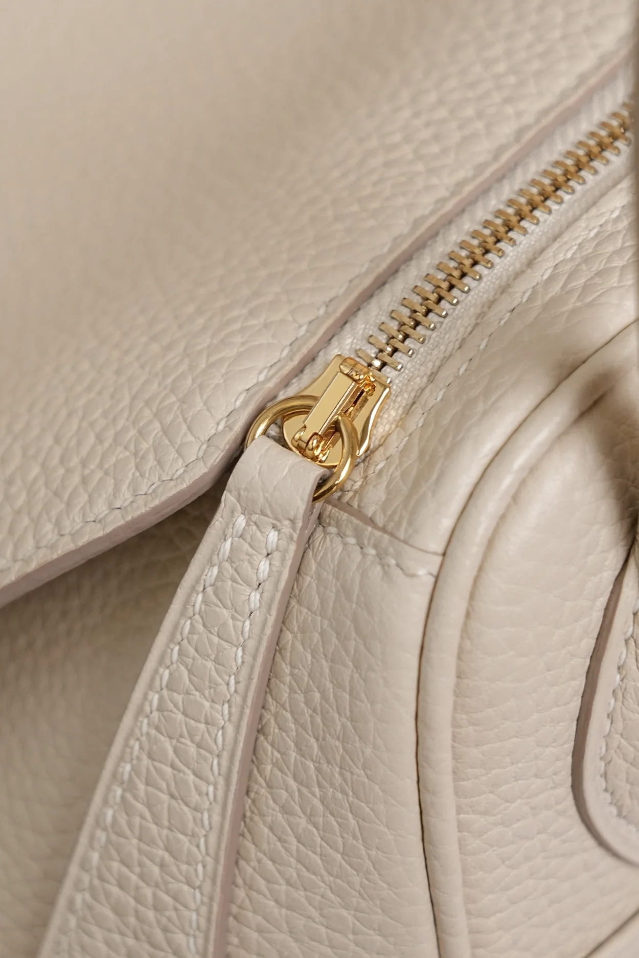 에르메스 린디 26 크림 클레망스 골드 하드웨어 (100% HAND MADE)