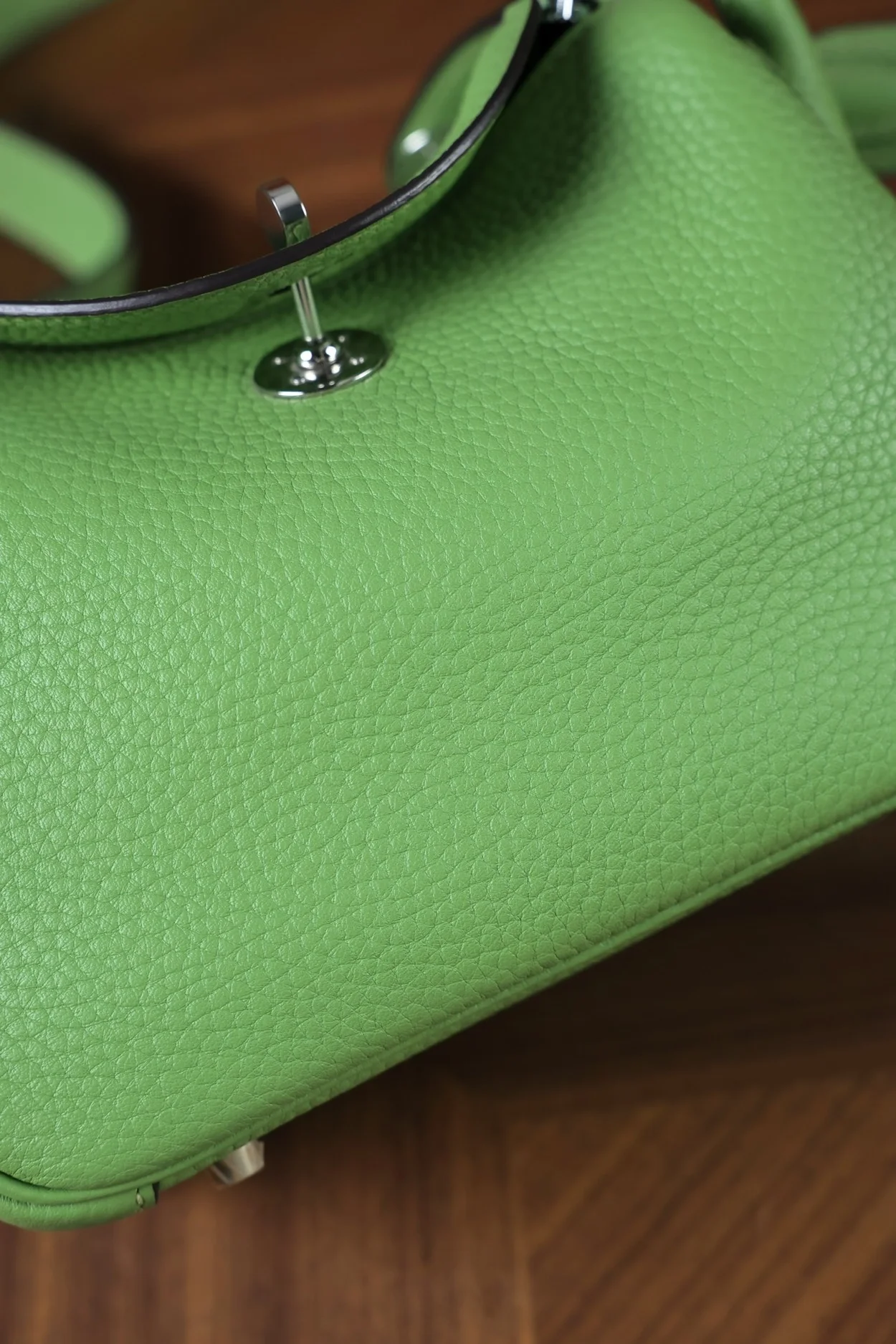 에르메스 린디 미니 아보카도 그린 클레망스 팔라듐 하드웨어 (100% Hand Made)