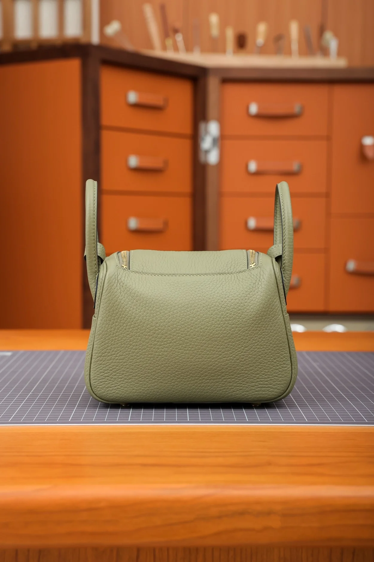 에르메스 린디 미니 소쥬 클레망스 골드 하드웨어 (100% HAND MADE)