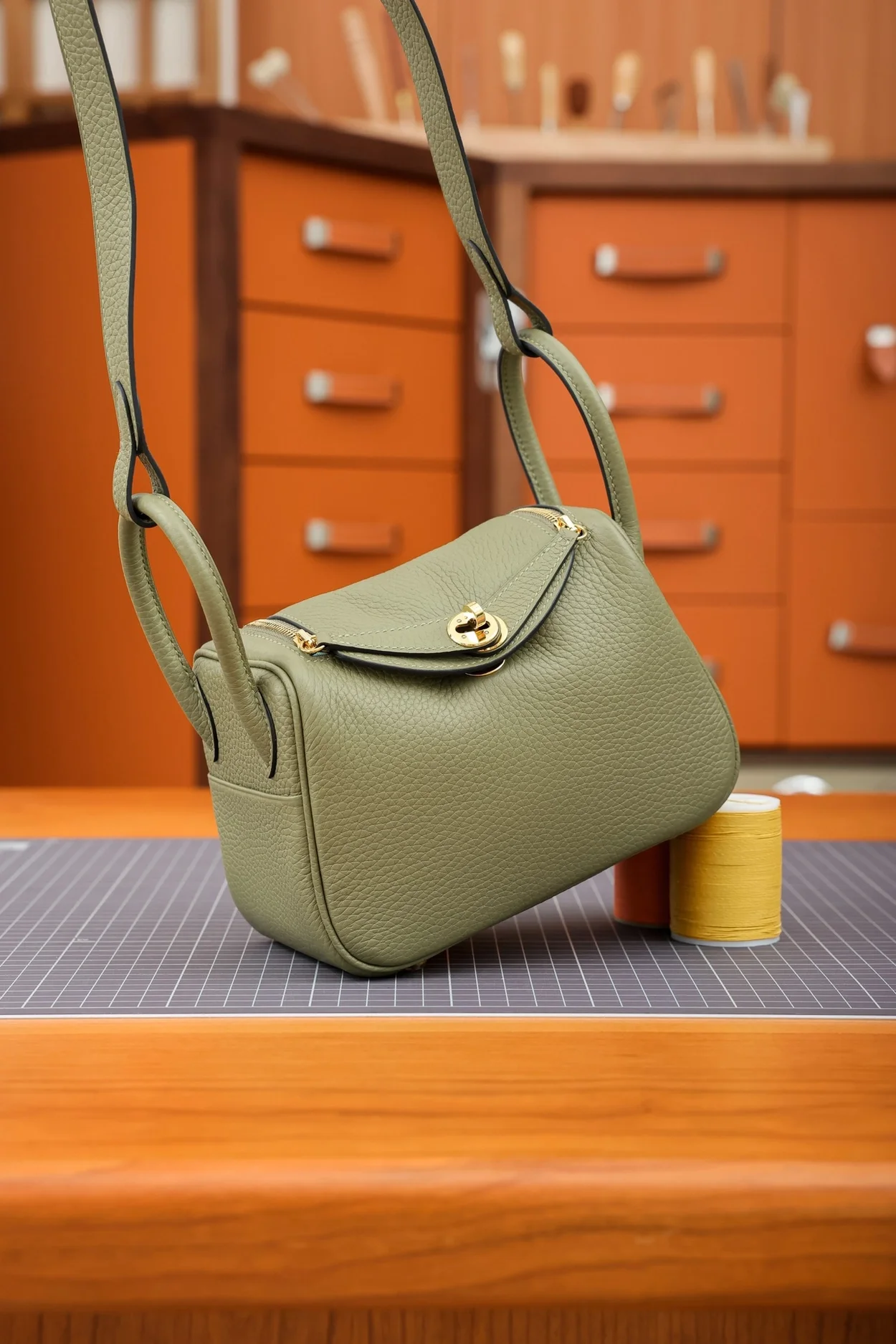 에르메스 린디 미니 소쥬 클레망스 골드 하드웨어 (100% HAND MADE)