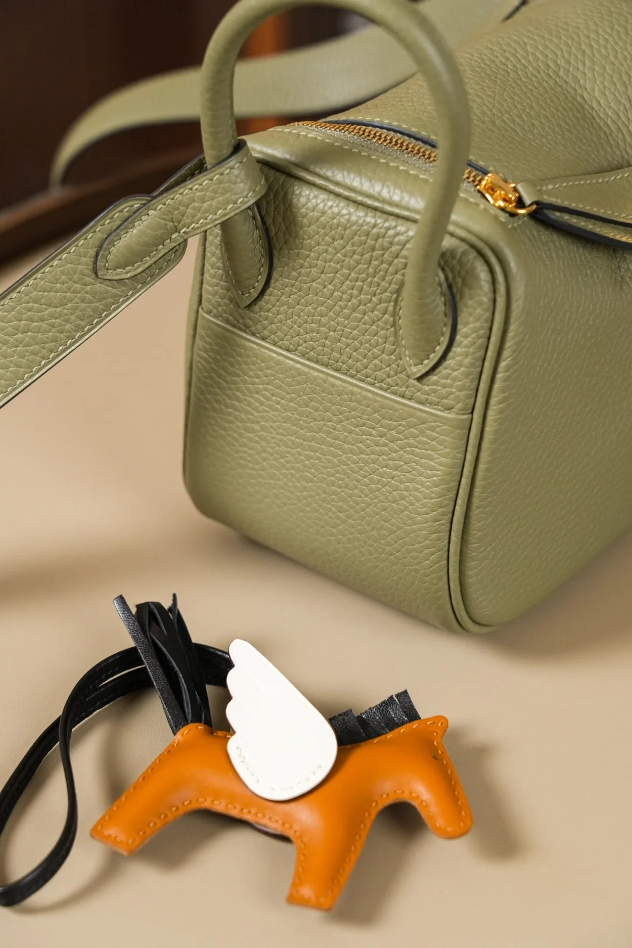 에르메스 린디 미니 소쥬 클레망스 골드 하드웨어 (100% HAND MADE)