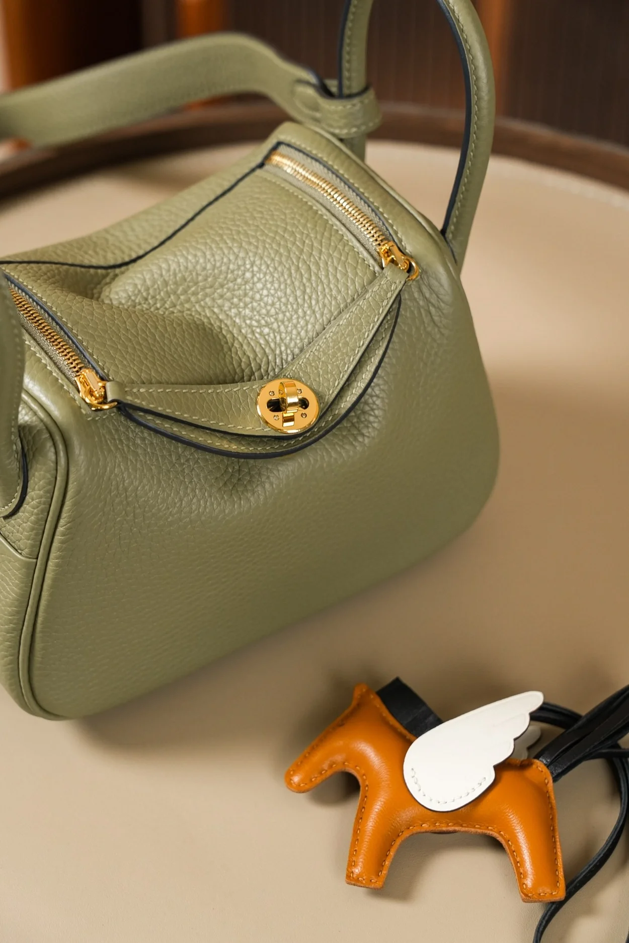 에르메스 린디 미니 소쥬 클레망스 골드 하드웨어 (100% HAND MADE)