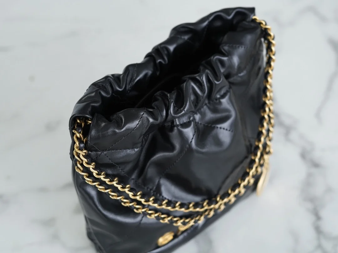 샤넬 24SS 22백 미니 블랙 금장