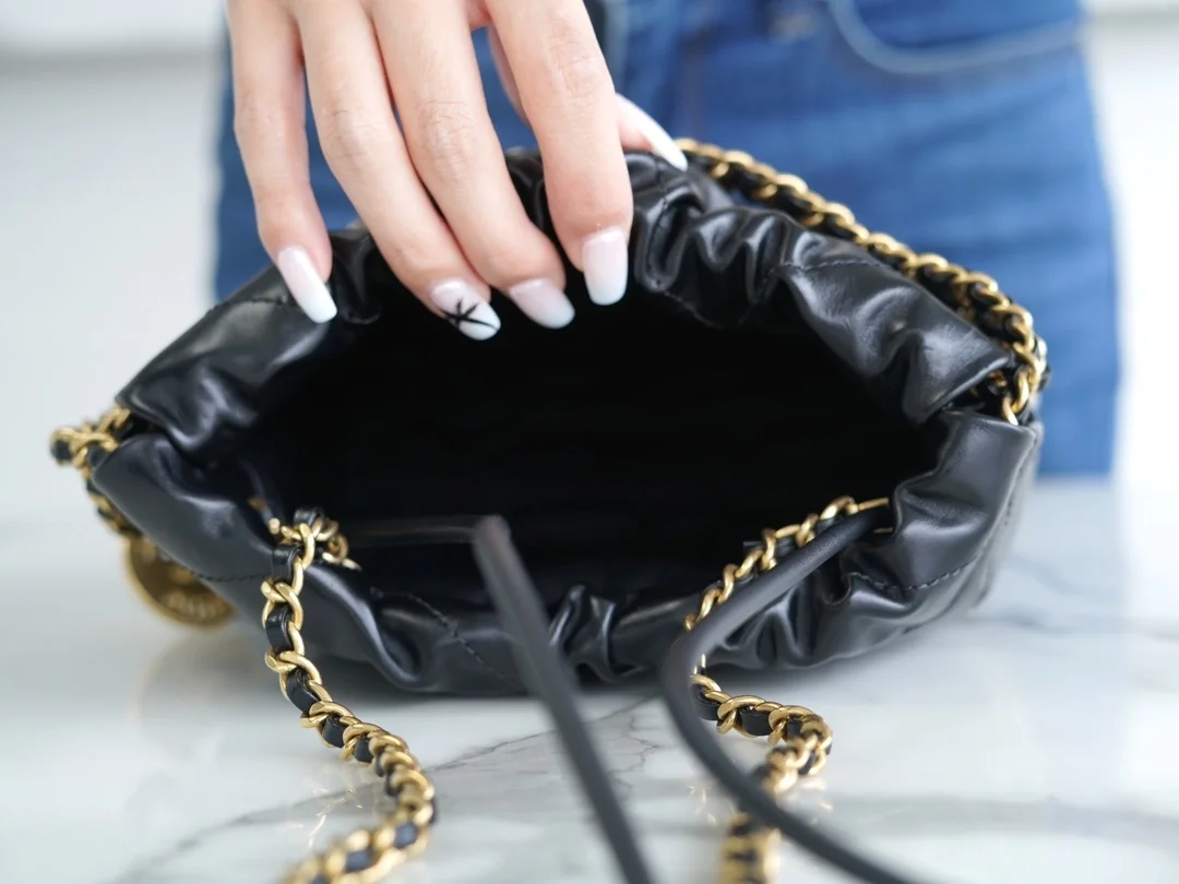 샤넬 24SS 22백 미니 블랙 금장