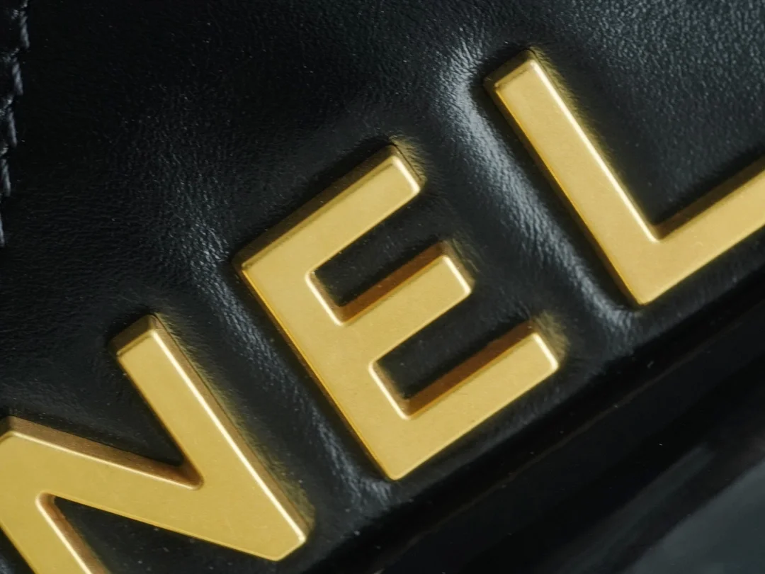 샤넬 24SS 22백 미니 블랙 금장