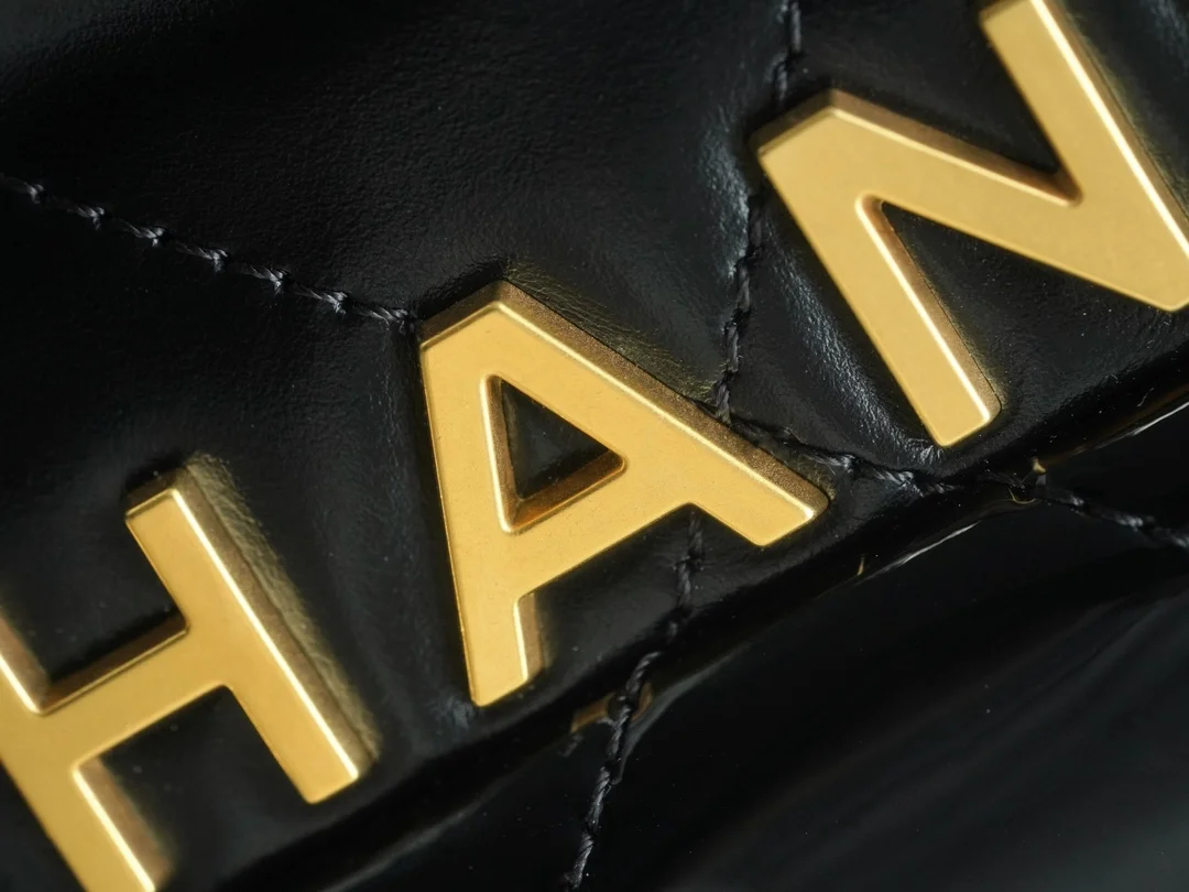 샤넬 24SS 22백 미니 블랙 금장