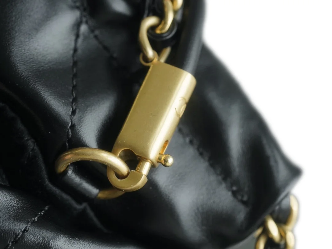 샤넬 24SS 22백 미니 블랙 금장