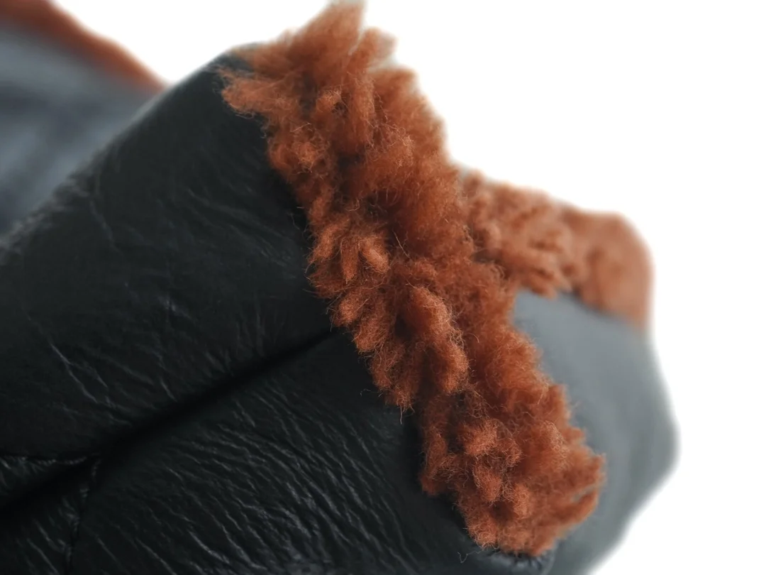 샤넬 22백 한정판 테디 브라운 블랙