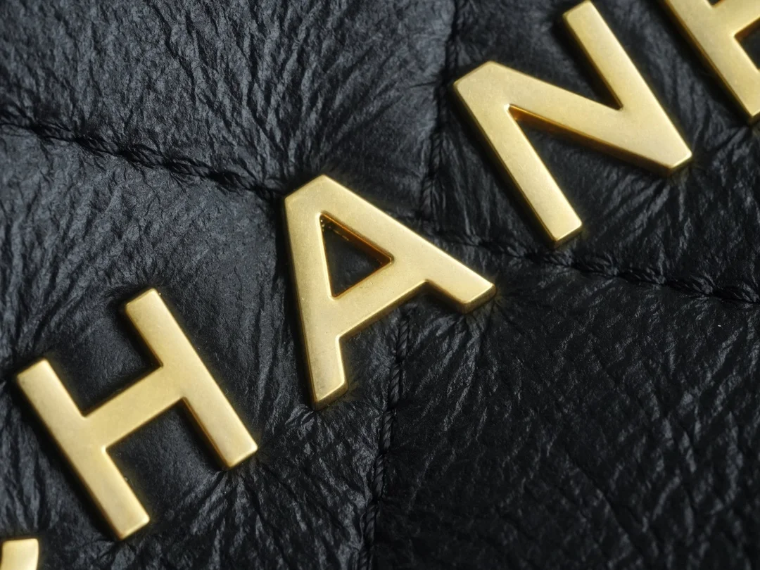 샤넬 22백 한정판 테디 브라운 블랙