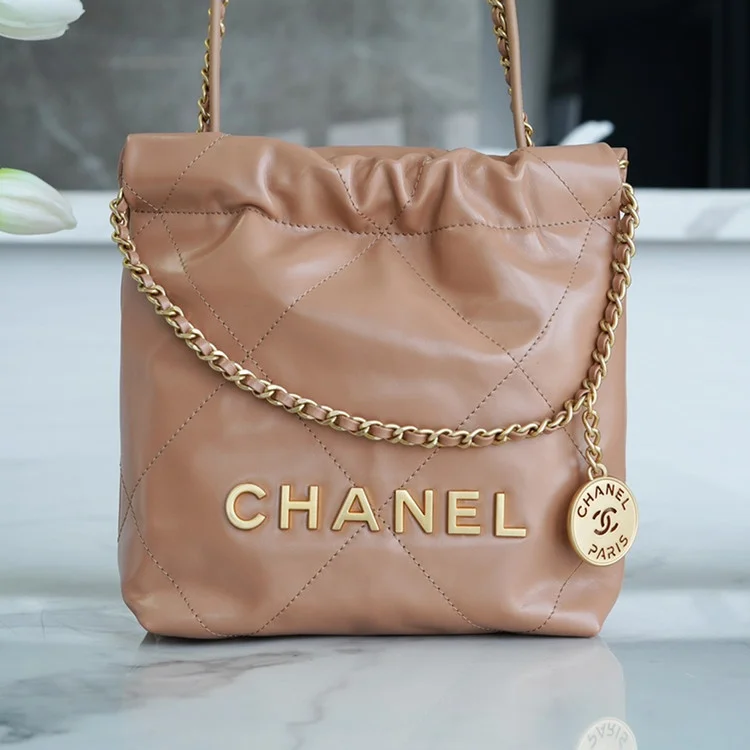 샤넬 22백 미니 브라운 금장