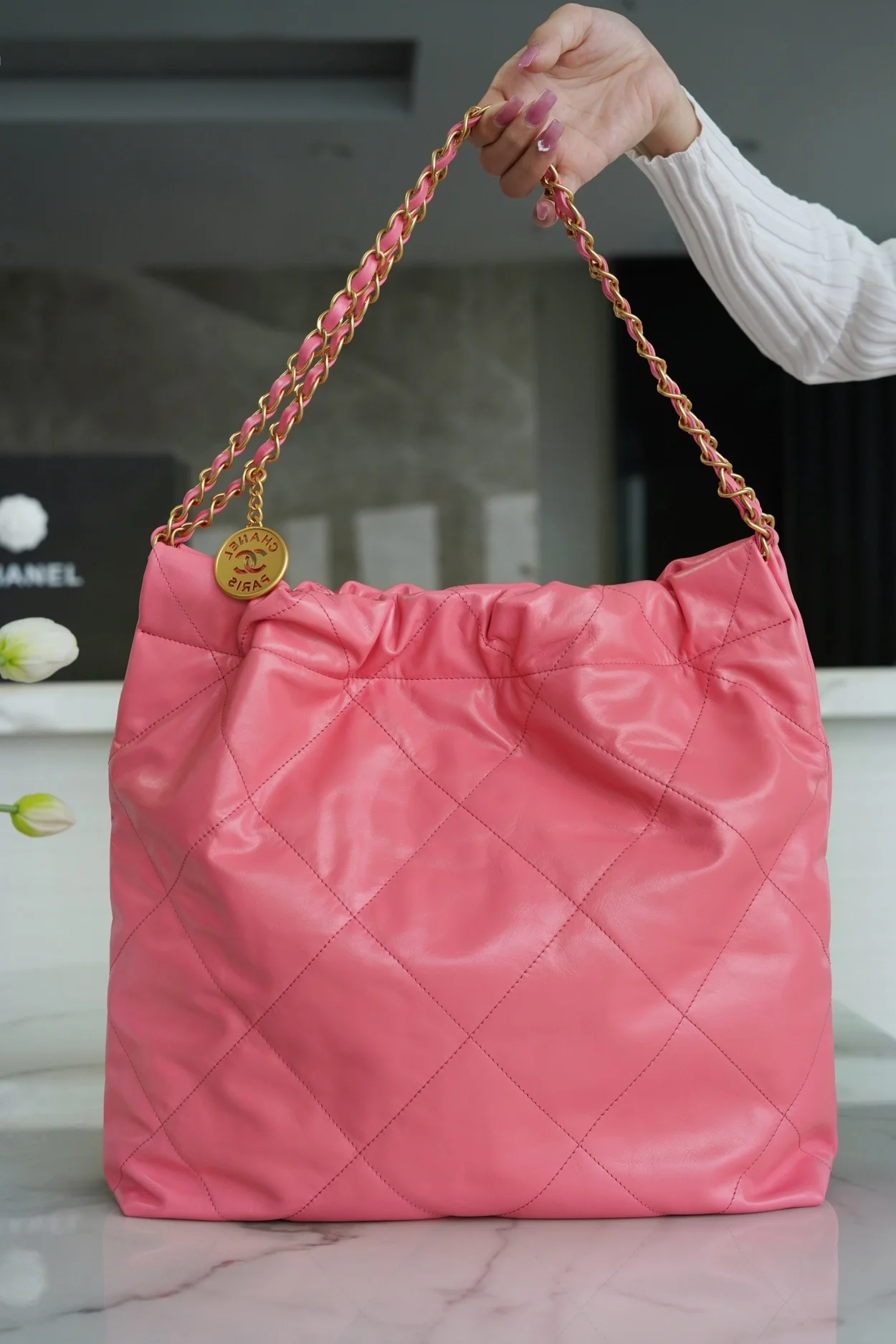 샤넬 22백 미디엄 코랄핑크 금장
