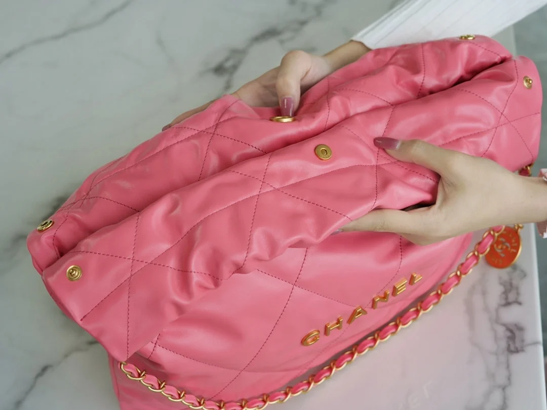 샤넬 22백 미디엄 코랄핑크 금장