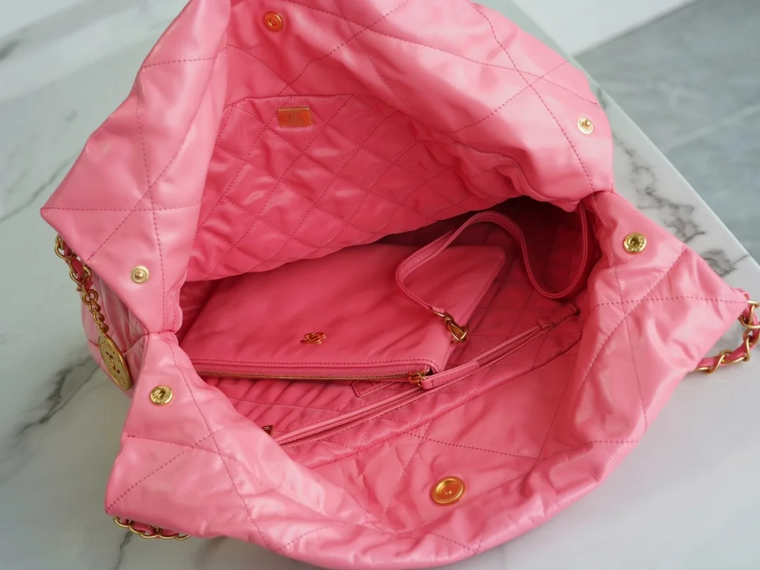 샤넬 22백 미디엄 코랄핑크 금장