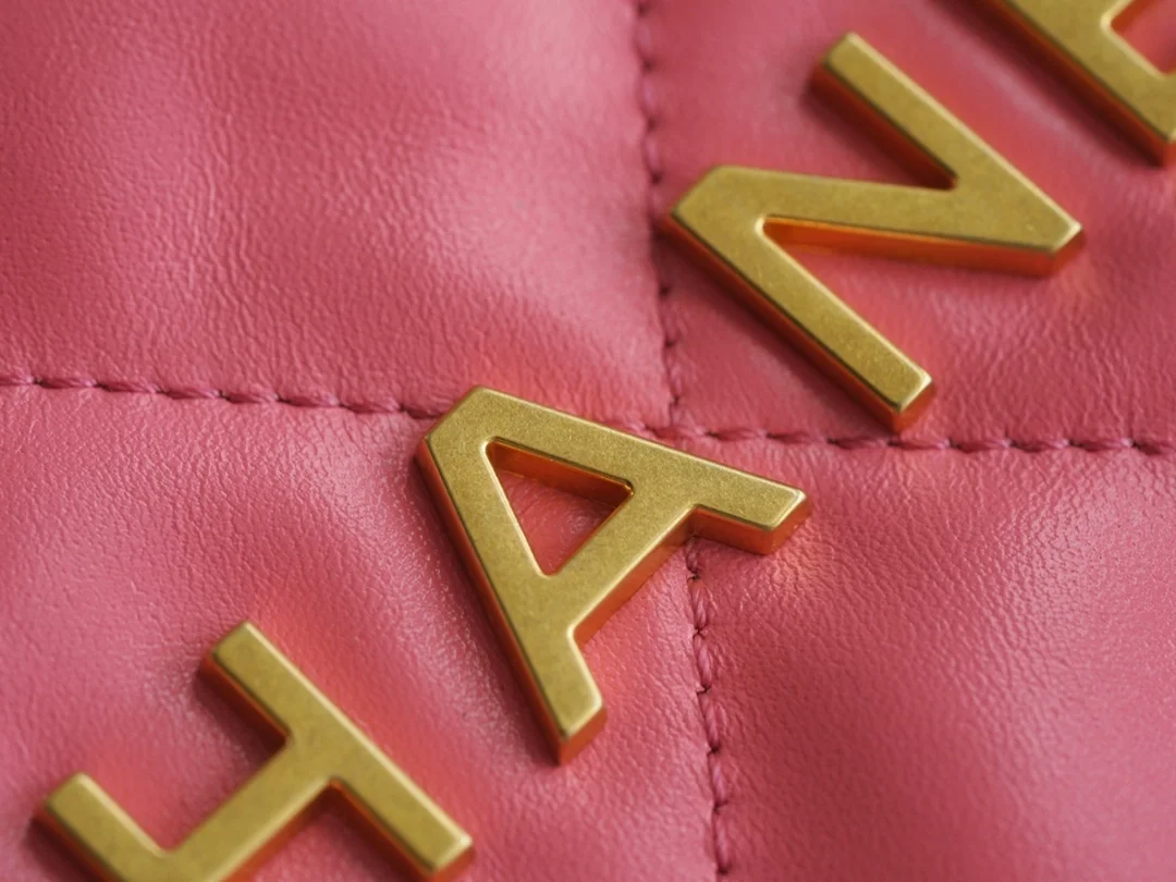 샤넬 22백 미디엄 코랄핑크 금장