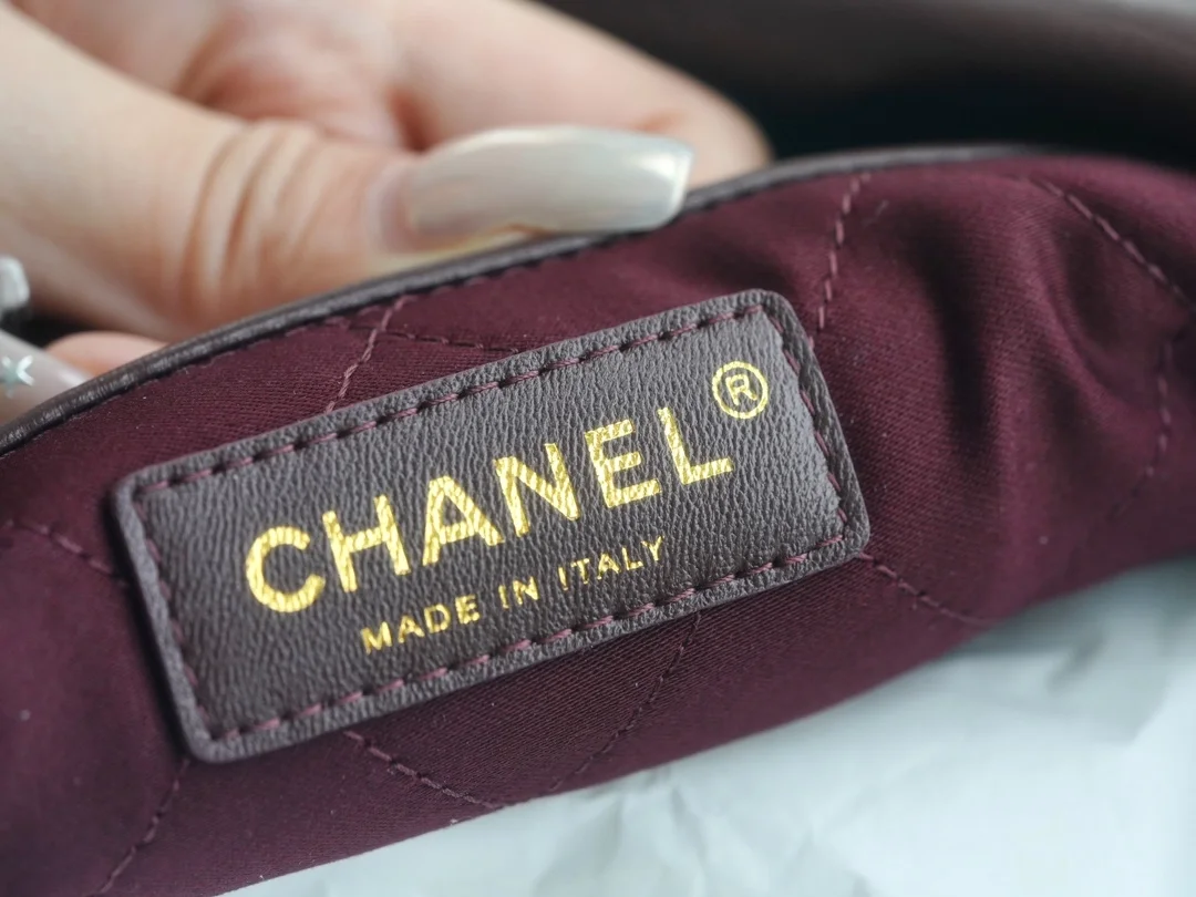 샤넬 22백 미디엄 다크 브라운 금장