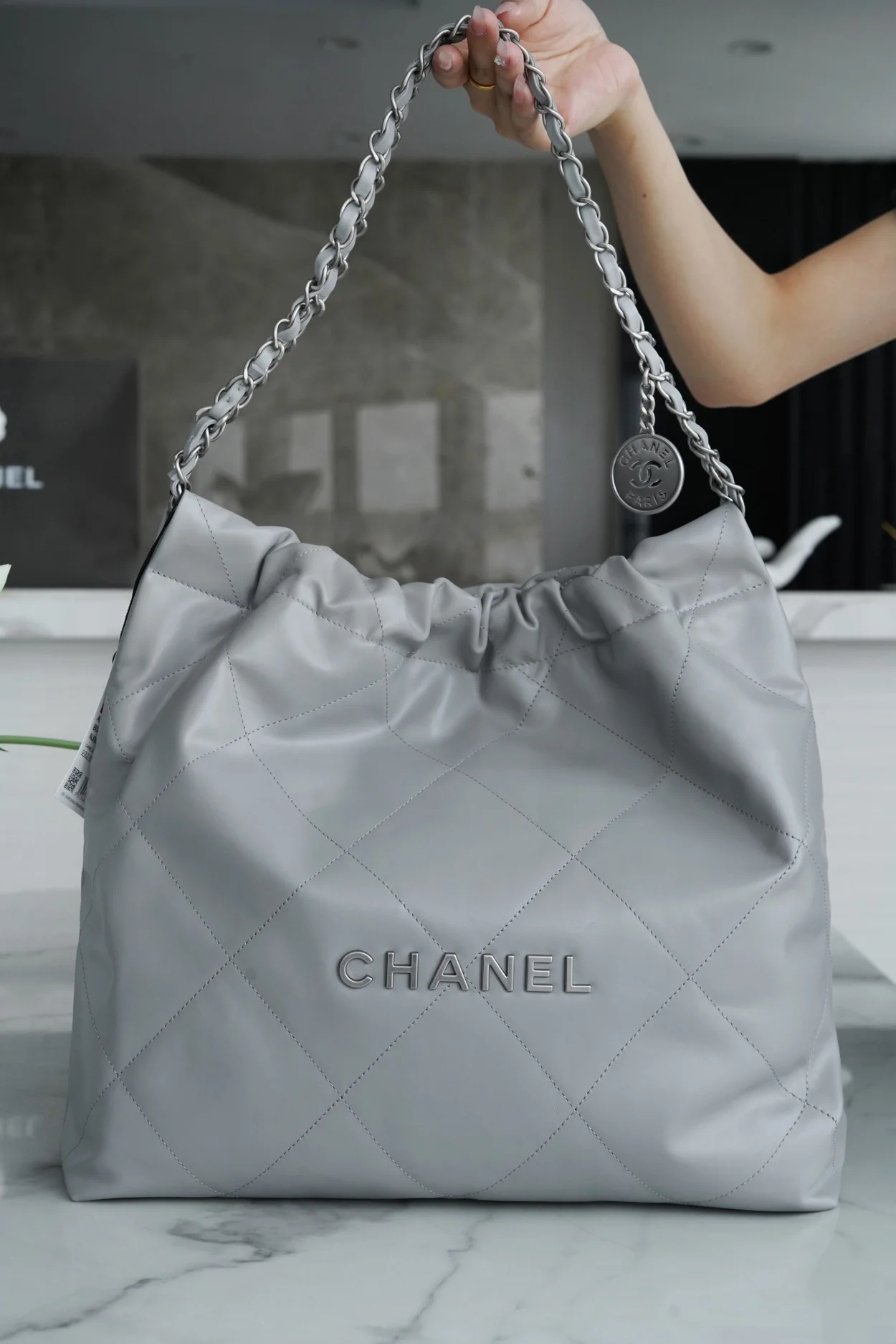 샤넬 22백 미디엄 그레이 은장