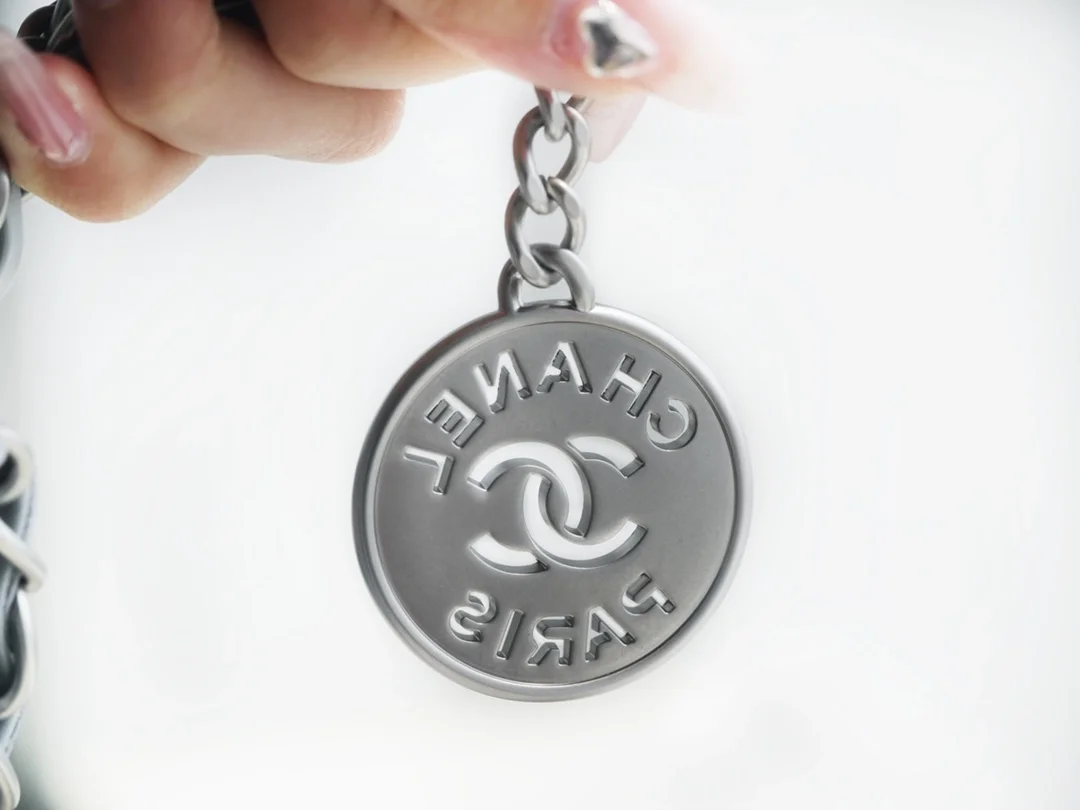 샤넬 22백 미디엄 그레이 은장